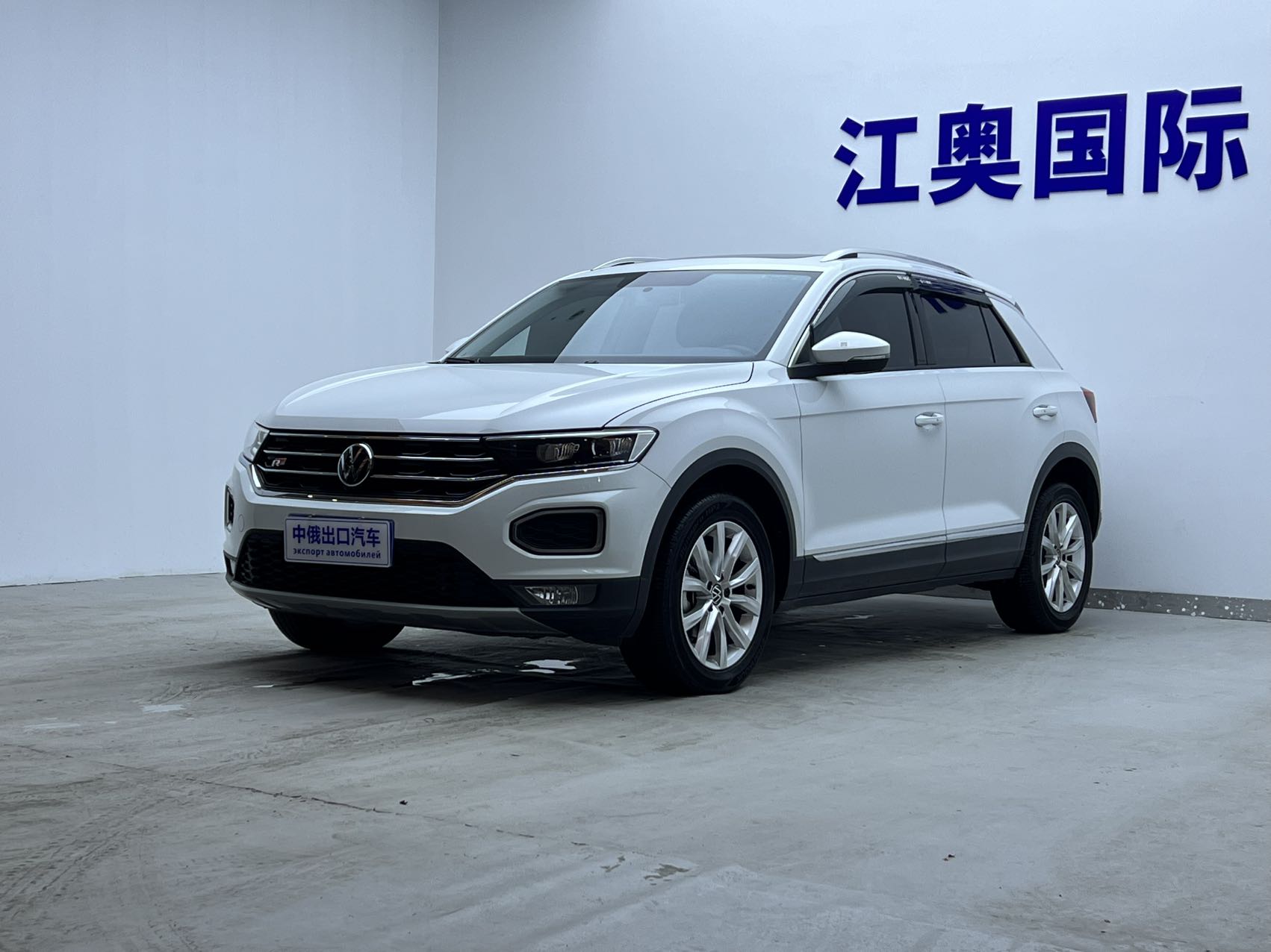 T-Roc 2023 car image 