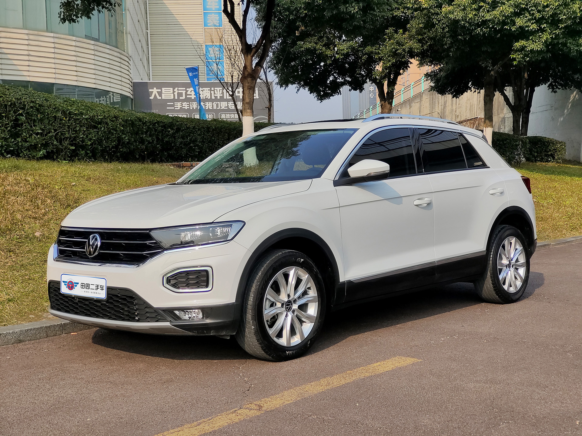 T-Roc 2022 T-Roc 2022 car image