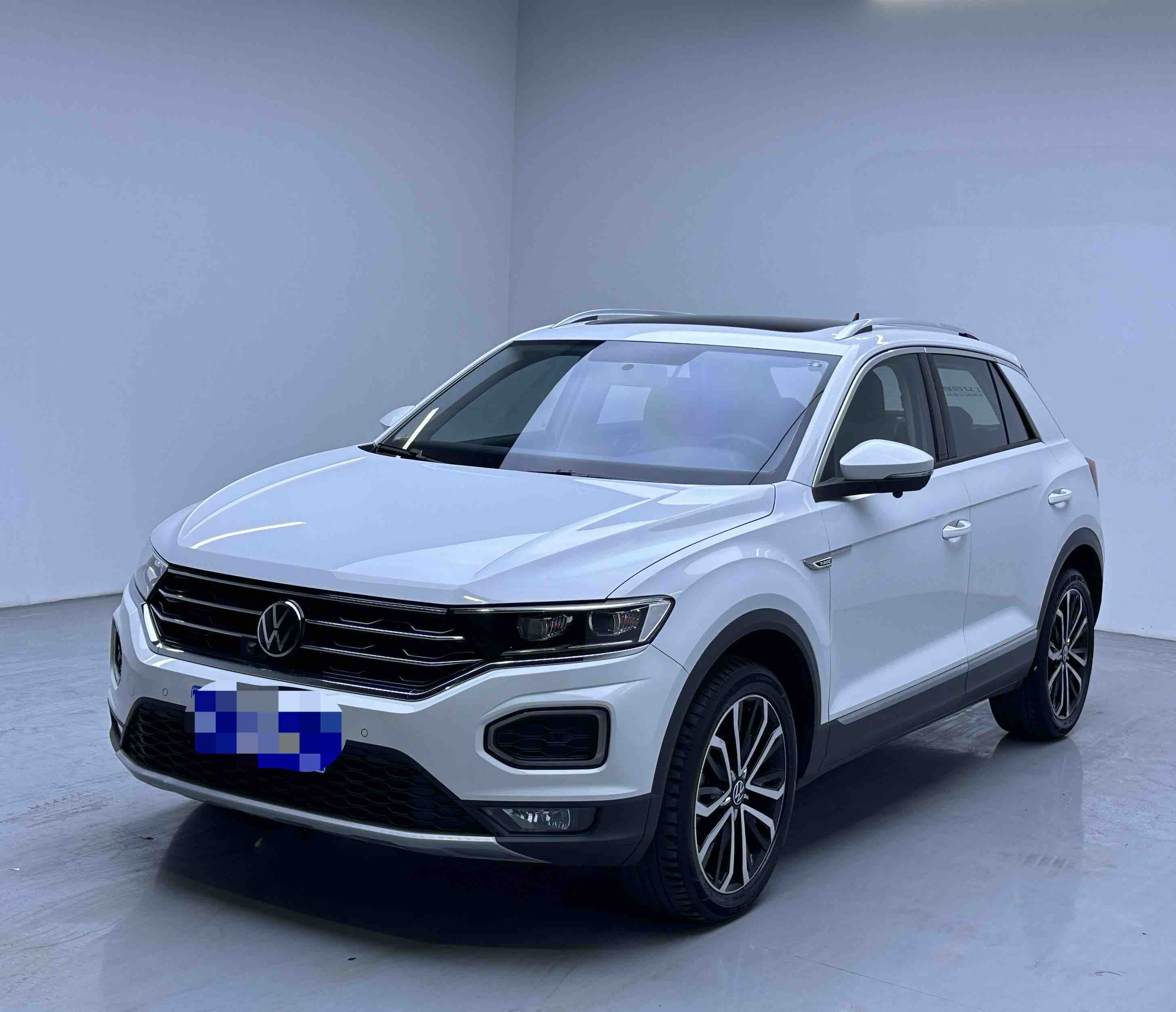 Volkswagen T-Roc 2023 Volkswagen T-Roc 2023 car image
