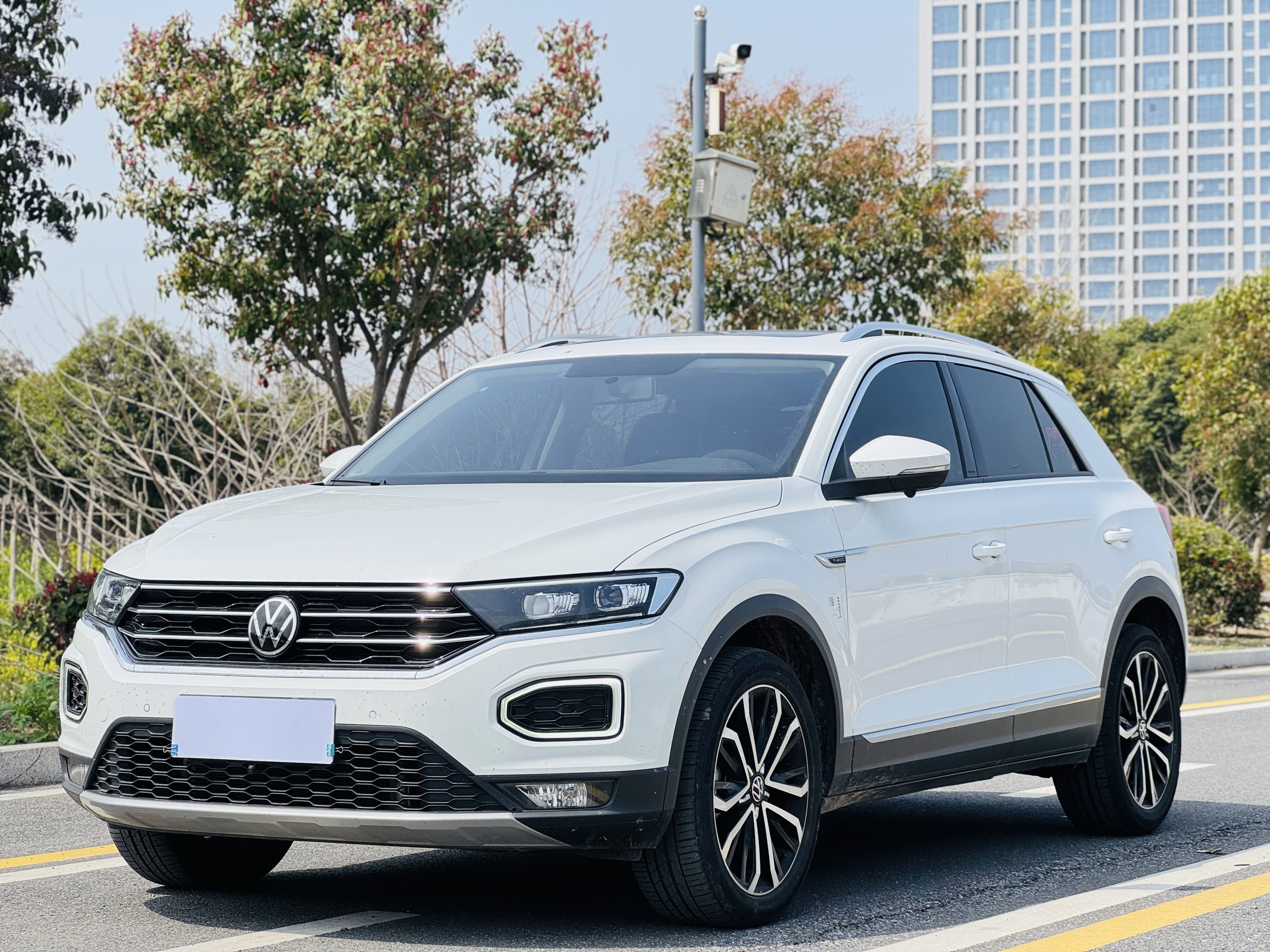 Volkswagen T-Roc 2022 汽车图片 
