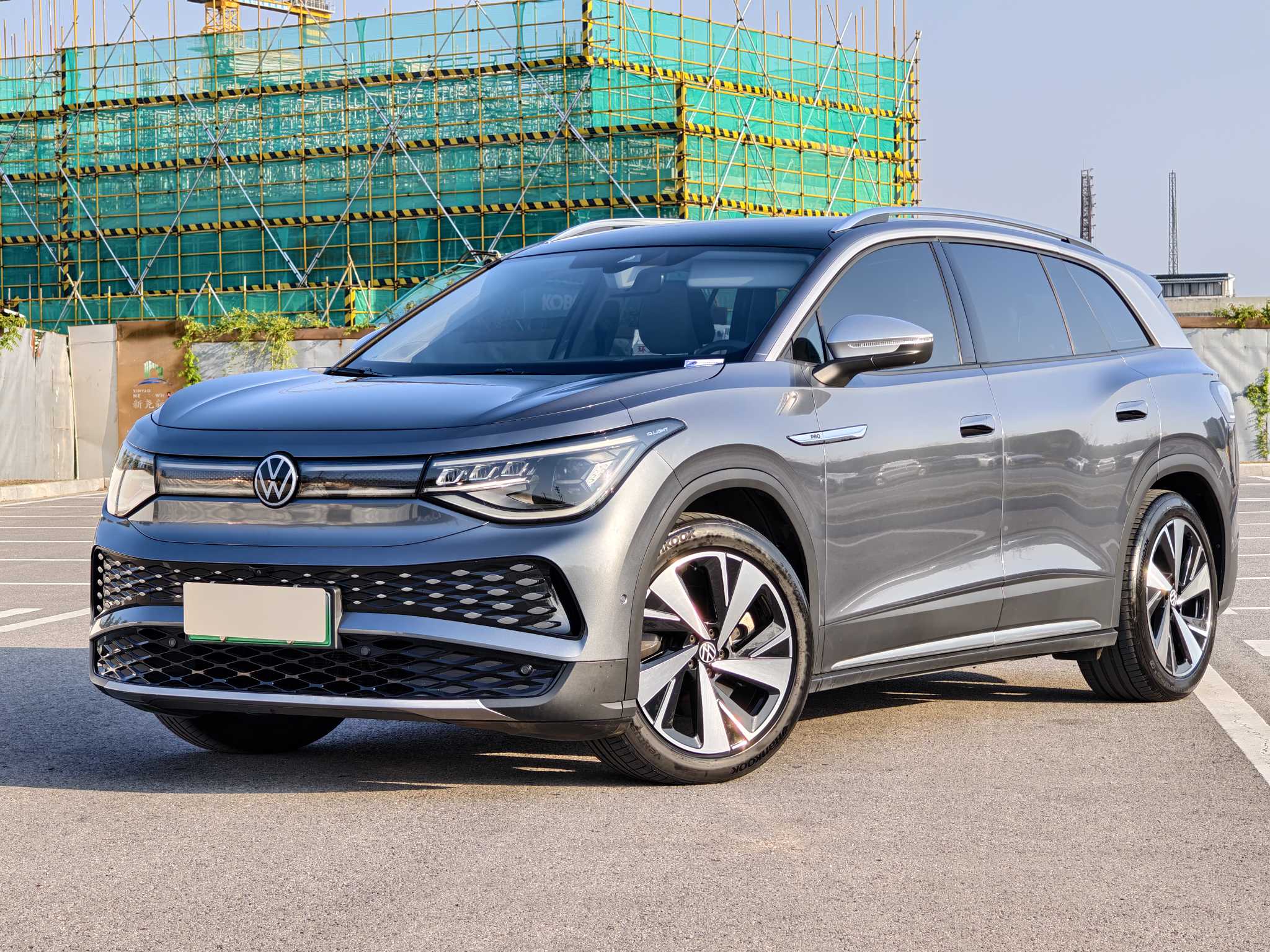 Volkswagen ID.6 X 2022 car image 