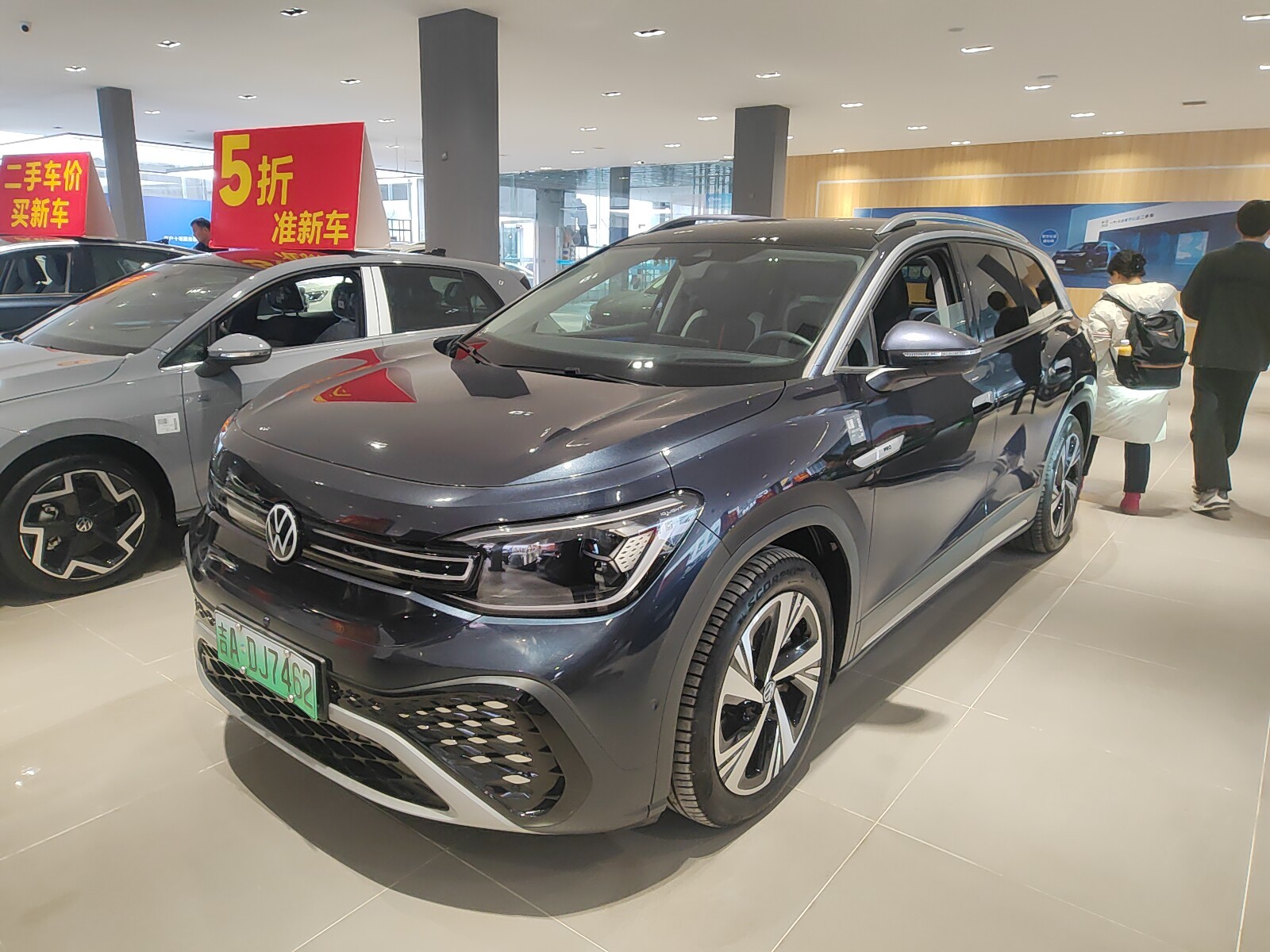 Volkswagen ID.6 Crozz 2024 immagine di auto 