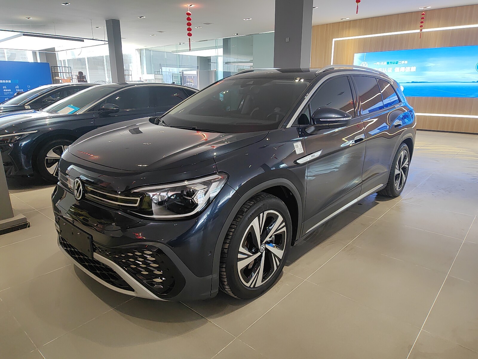 Volkswagen ID.6 Crozz 2023 immagine di auto 