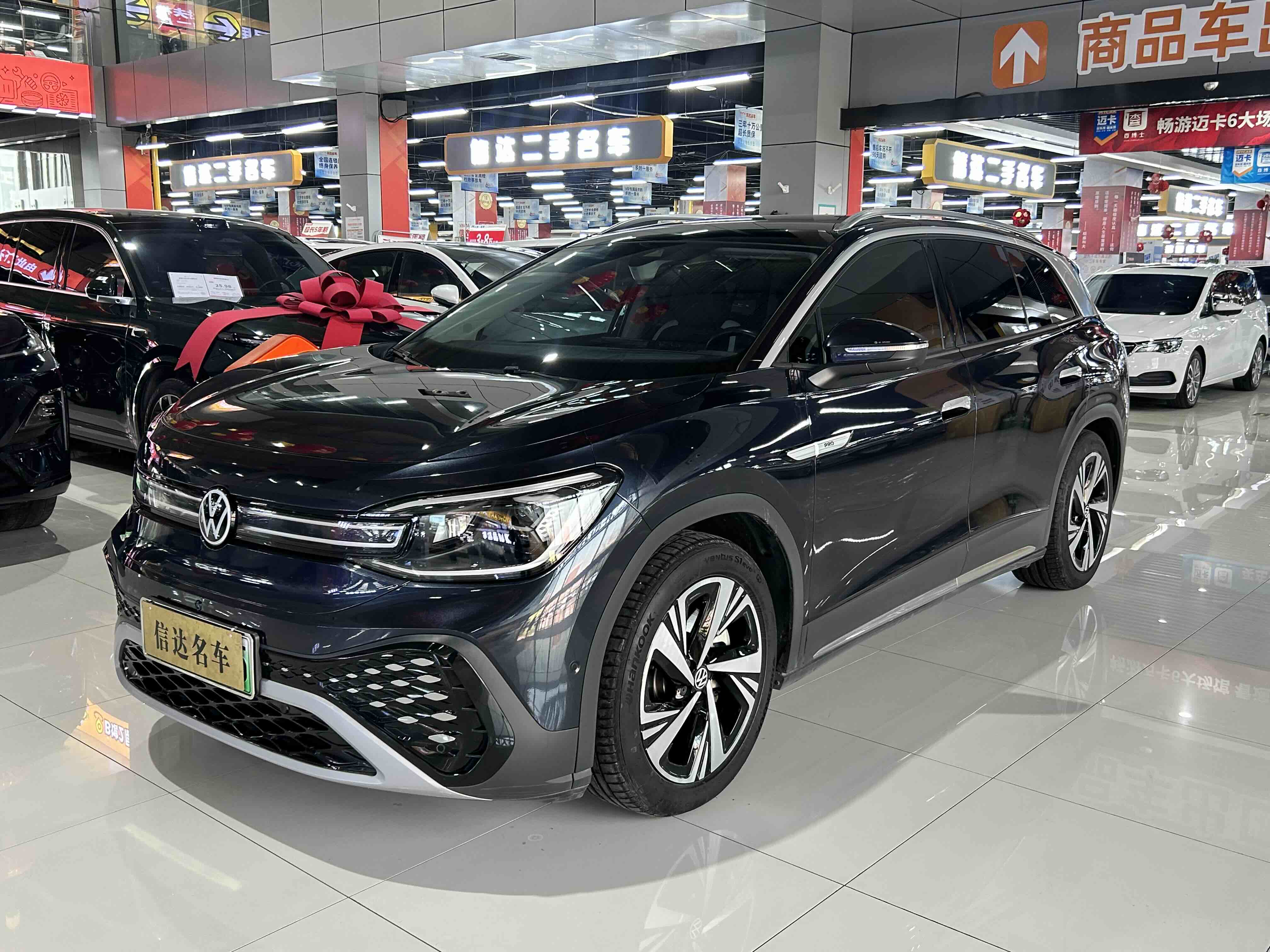 Volkswagen ID.6 Crozz 2023 immagine di auto 