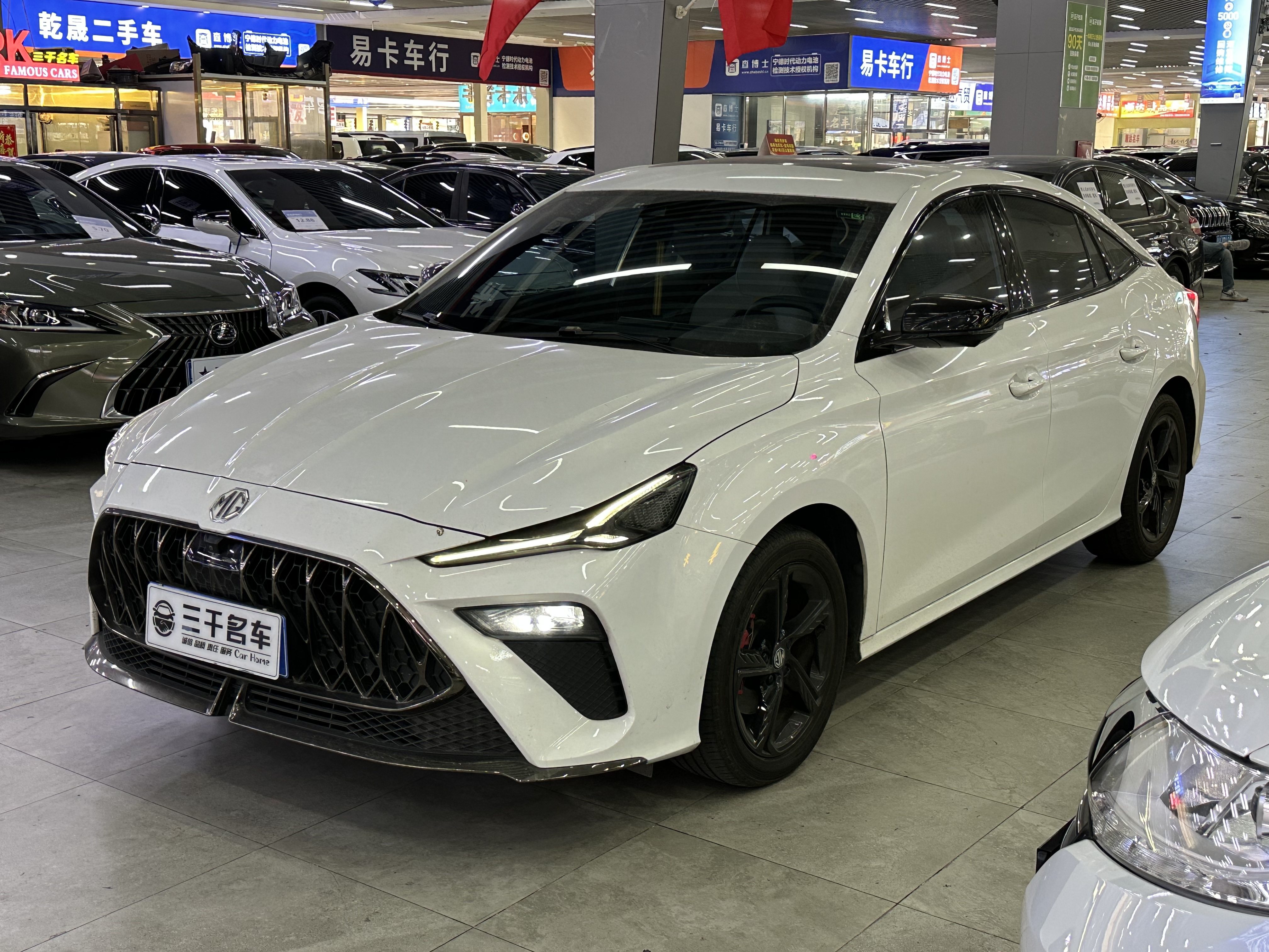 MG 5 Scorpio 2022 MG 5 Scorpio 2022 car image