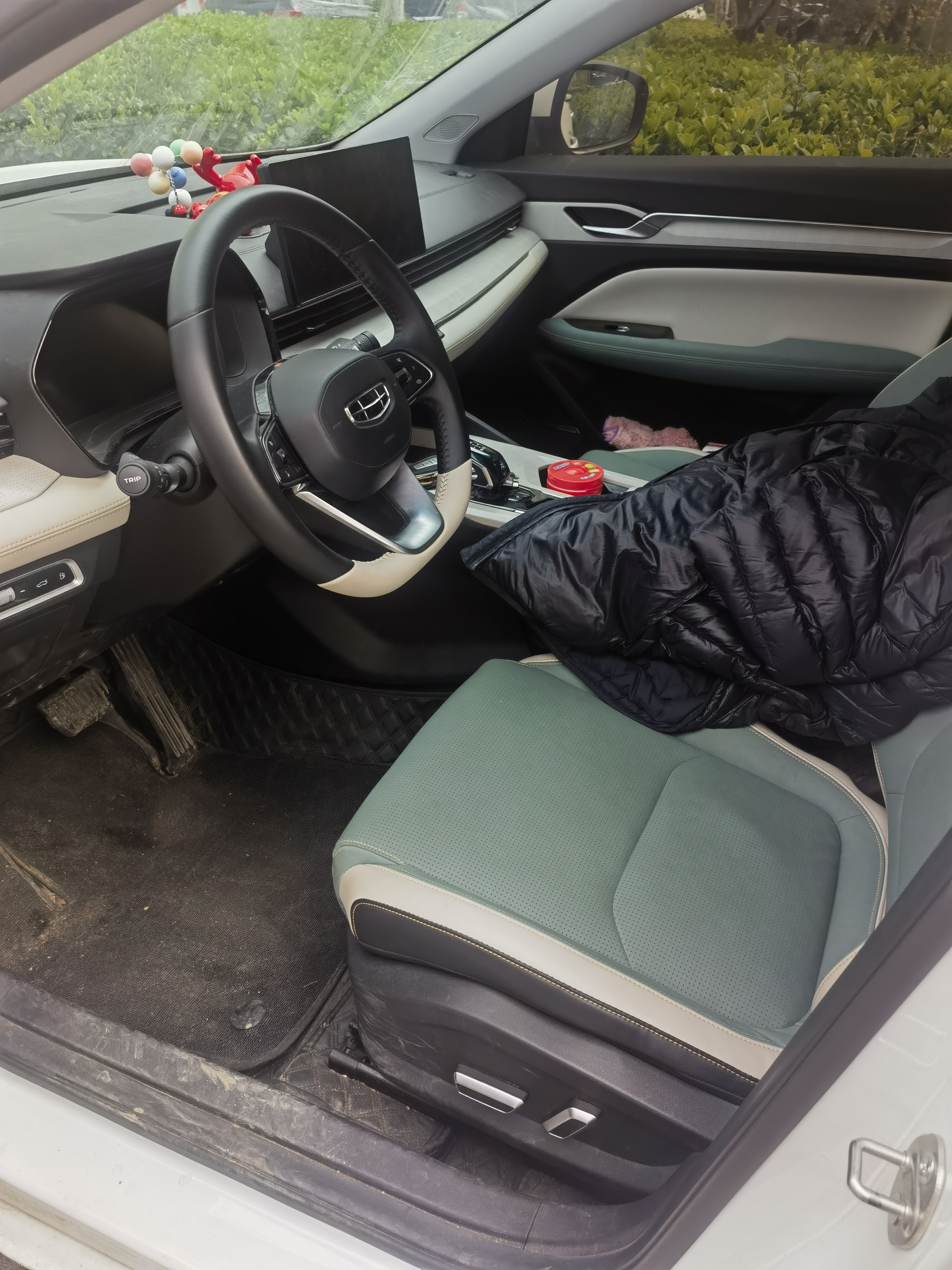 GEELY 2022 GEELY 2022 car image
