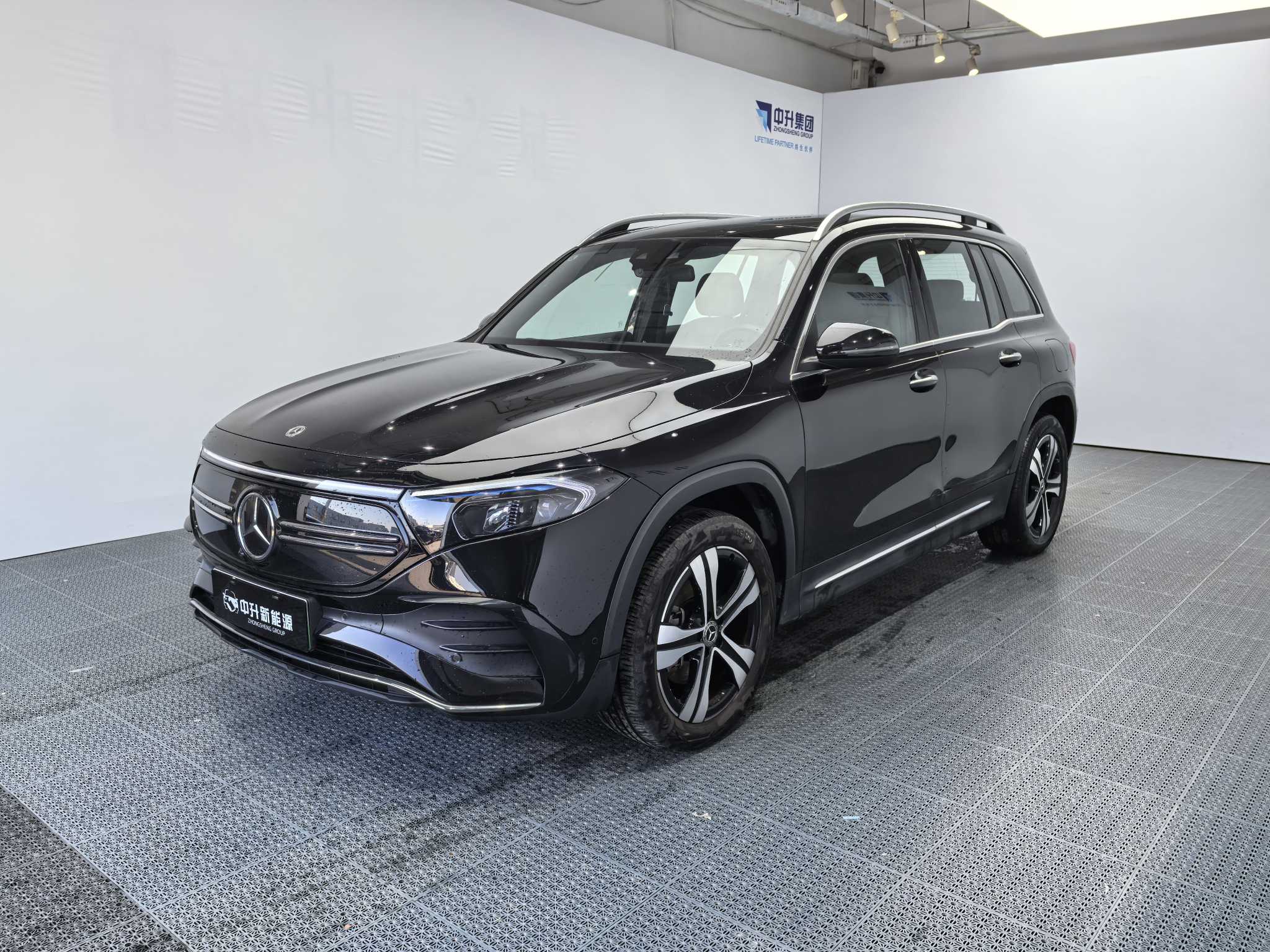 Mercedes-Benz 2024 Mercedes-Benz 2024 car image