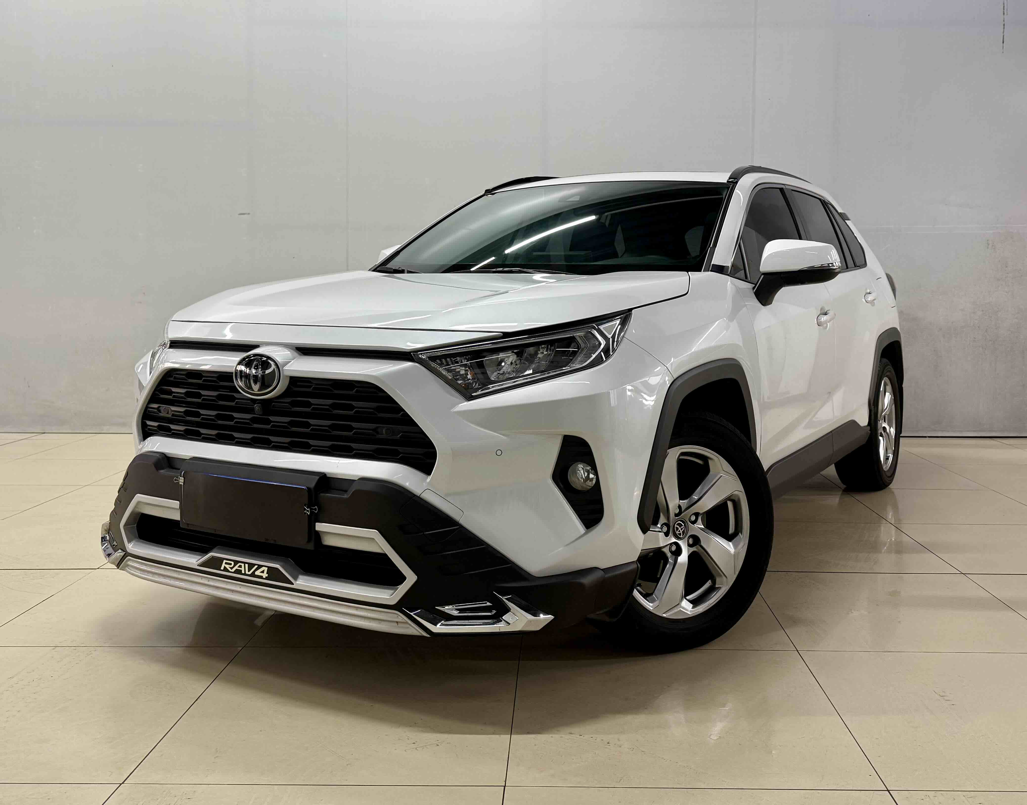 Toyota RAV4 2022 Toyota RAV4 2022 car image