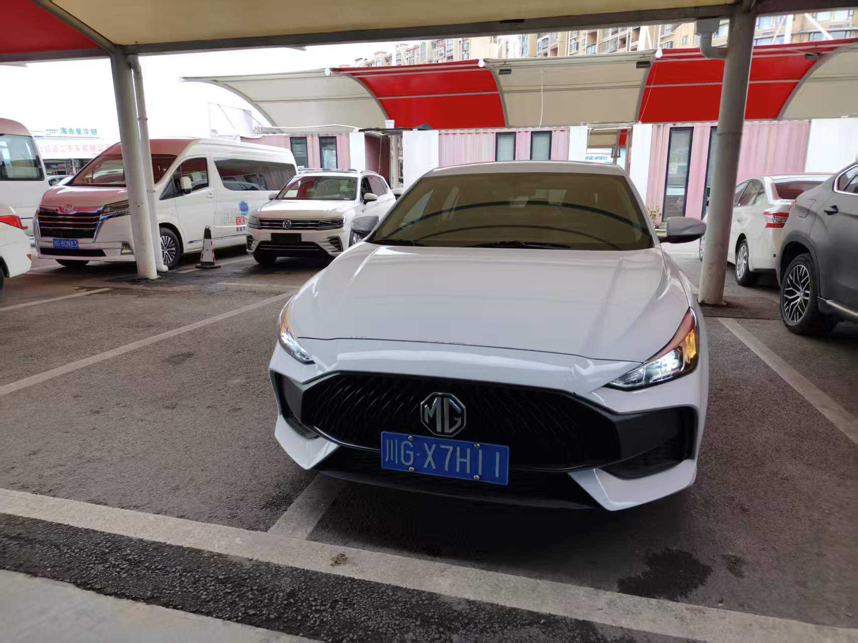 MG 5 2024 immagine di auto 