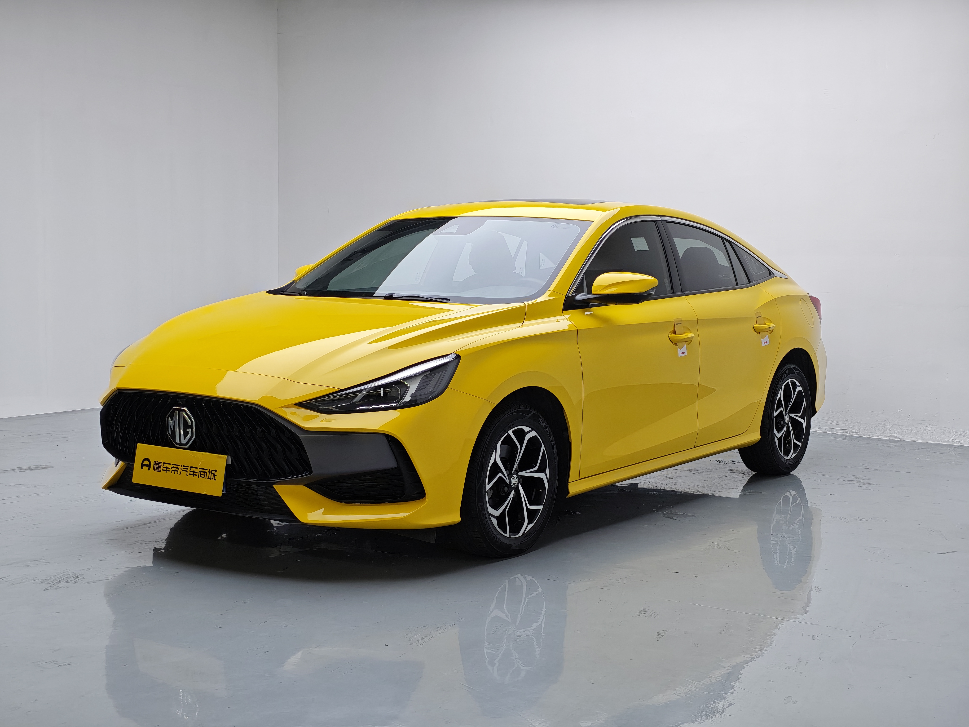 5 2022 5 2022 immagine di auto