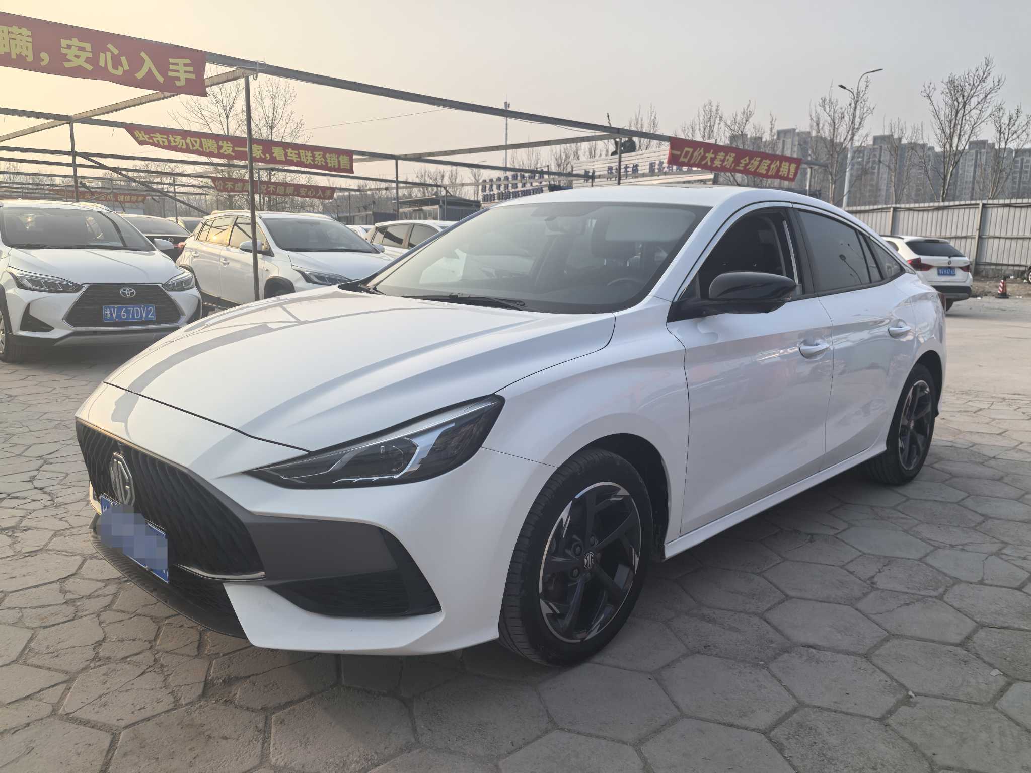 MG 5 2023 immagine di auto 