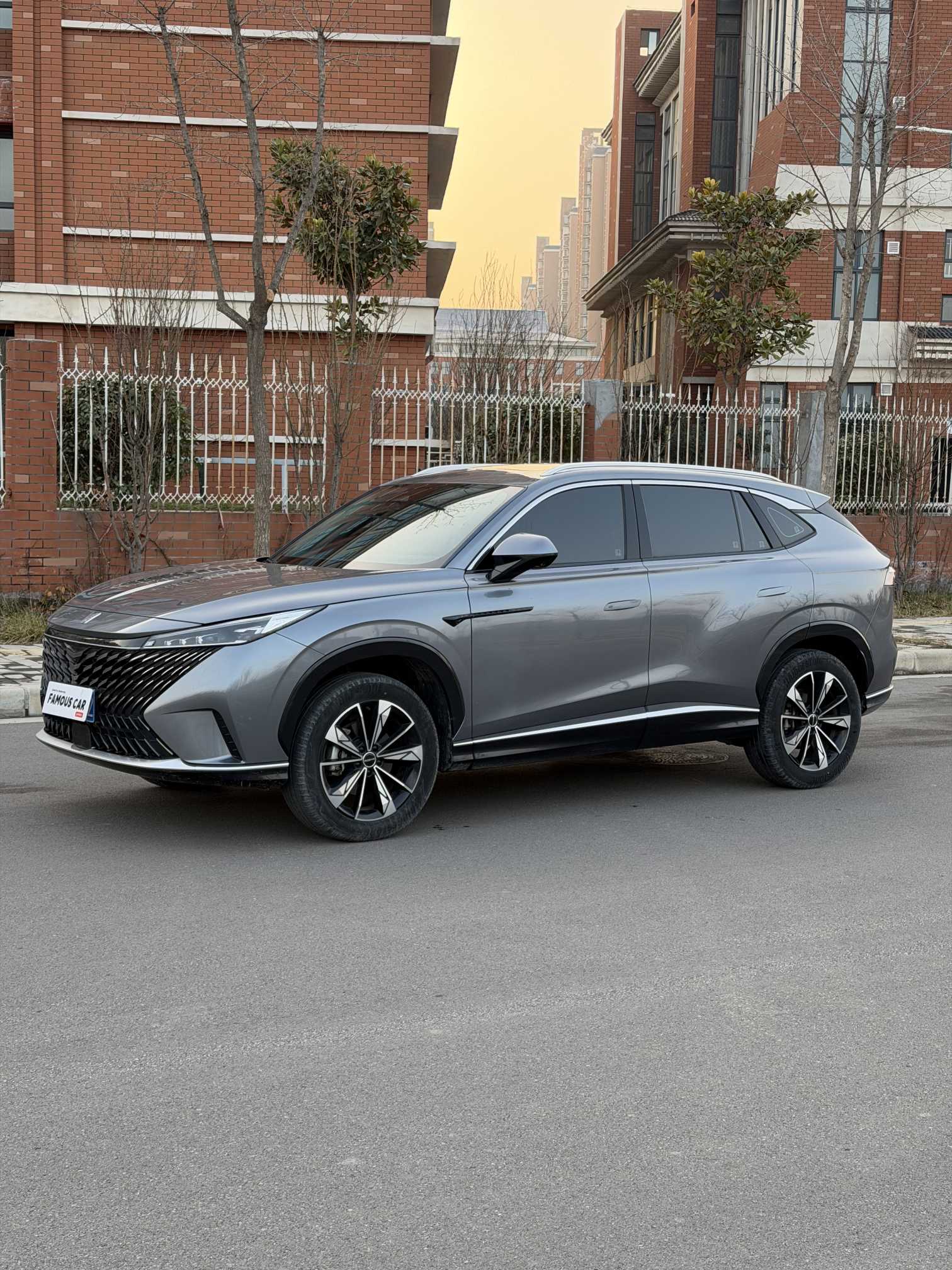 Roewe RX5 2023 изображение автомобиля 