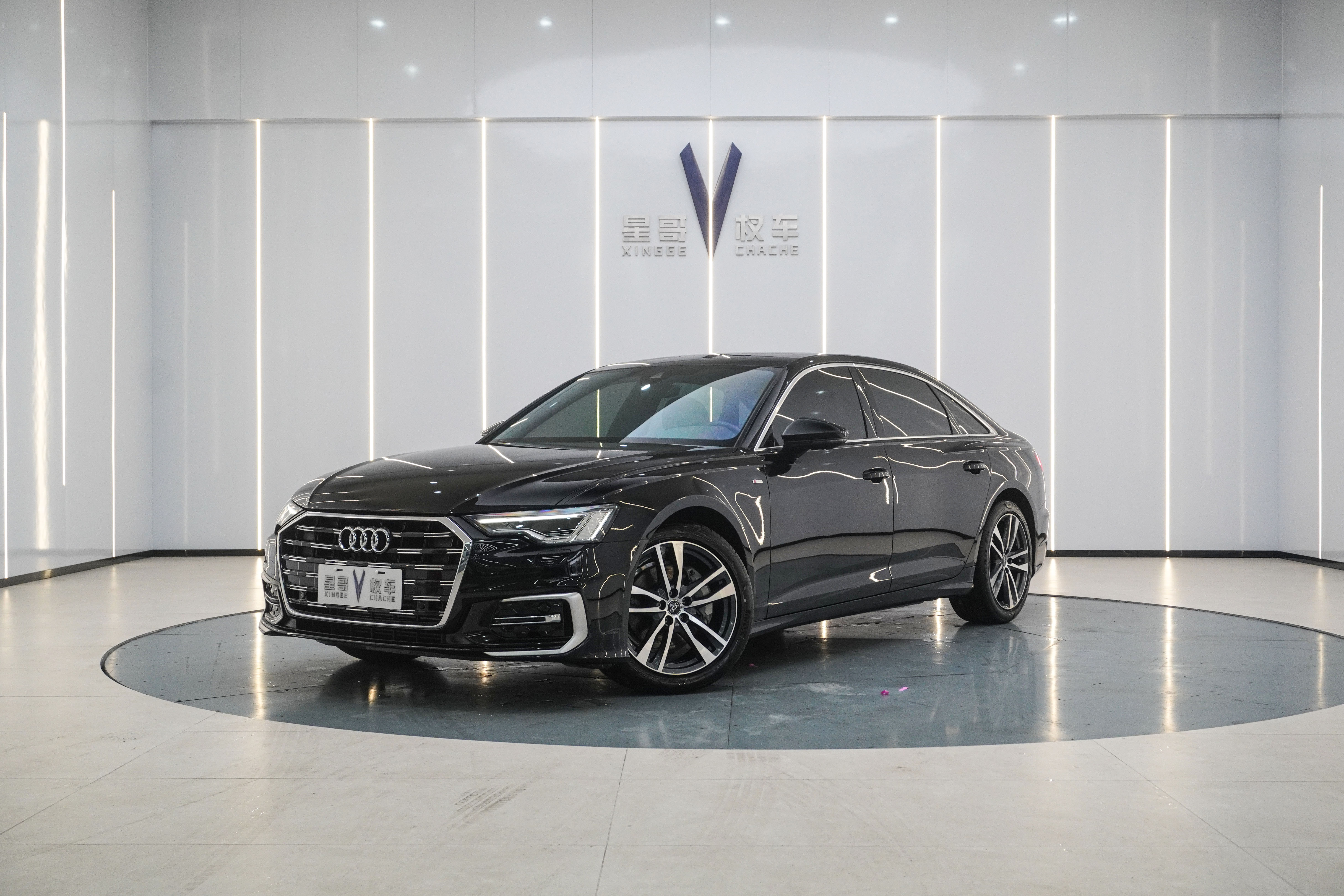 Audi A6L 2022 Audi A6L 2022 car image
