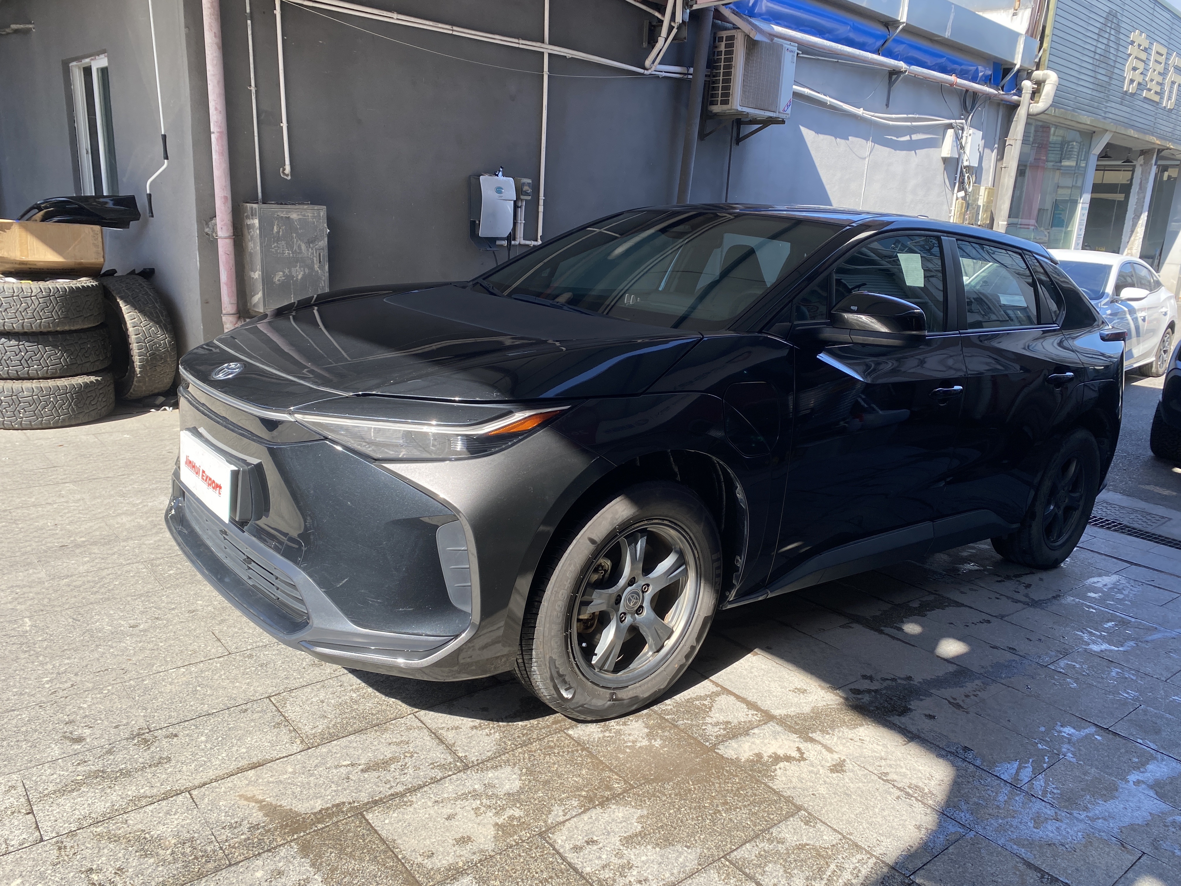 Toyota bZ4X 2023 汽车图片 