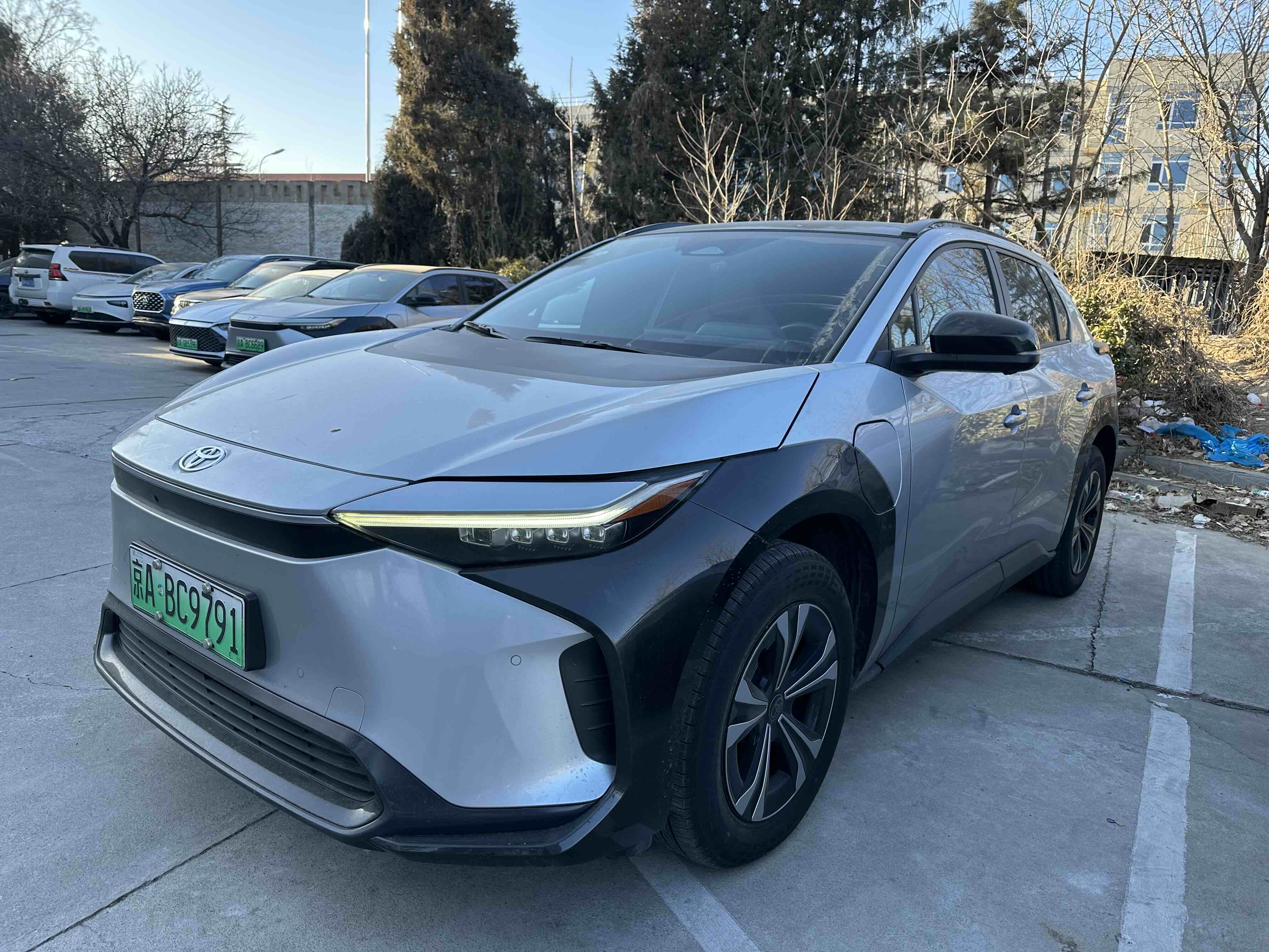 Toyota bZ4X 2022 汽车图片 