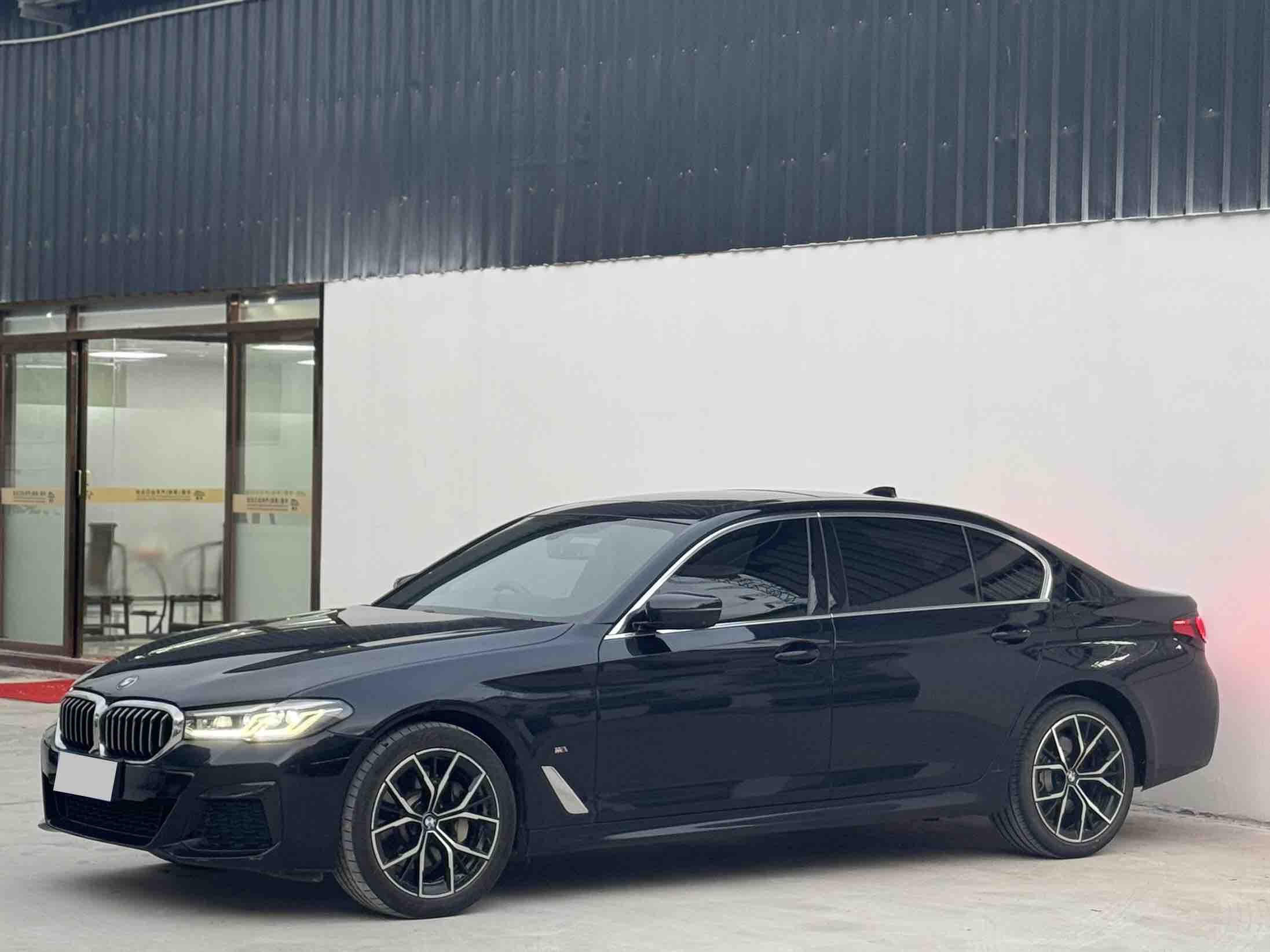 BMW 5 Series 2023 BMW 5 Series 2023 car image