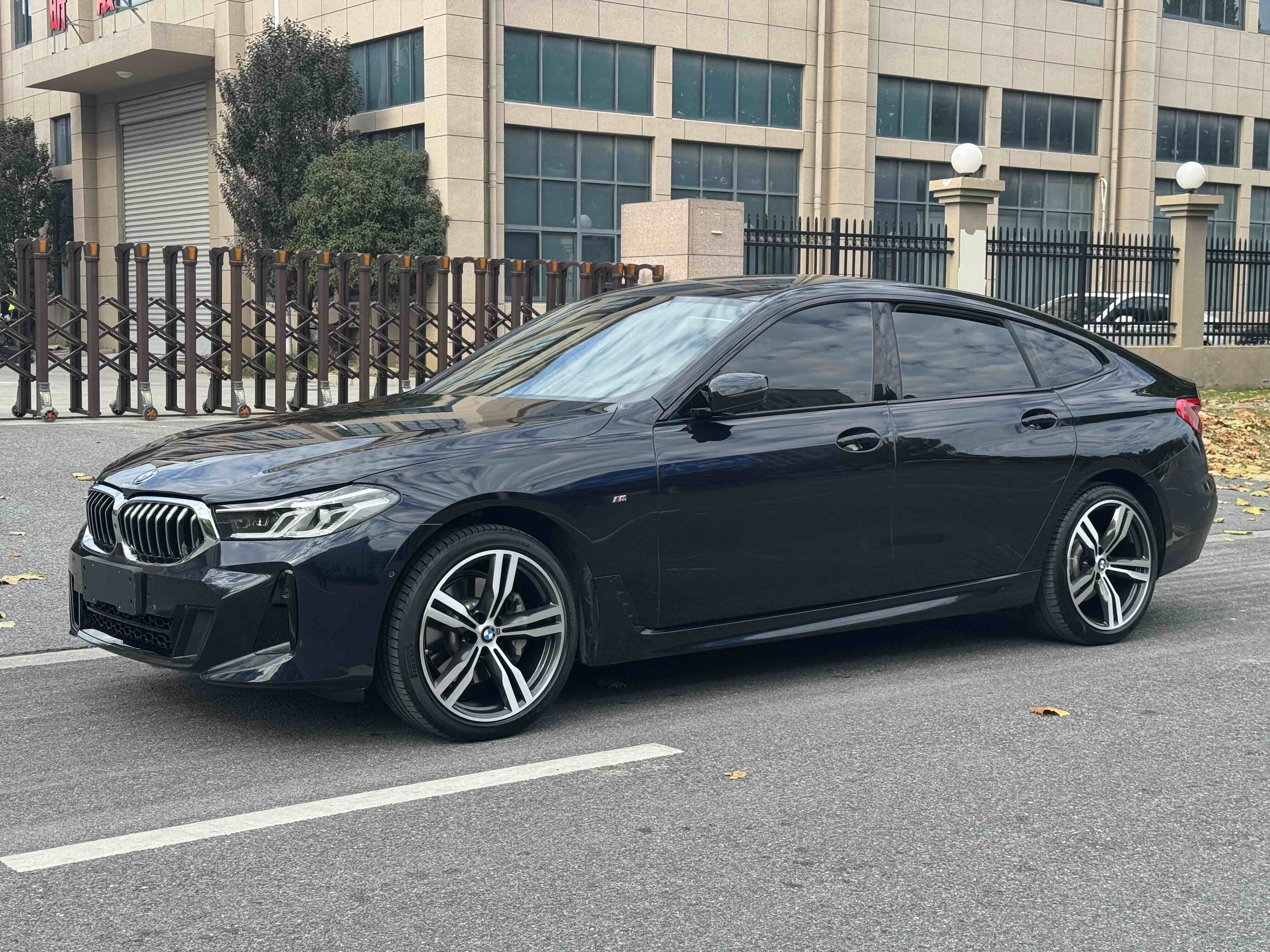 BMW 6 Series GT 2023 imagen de coche 