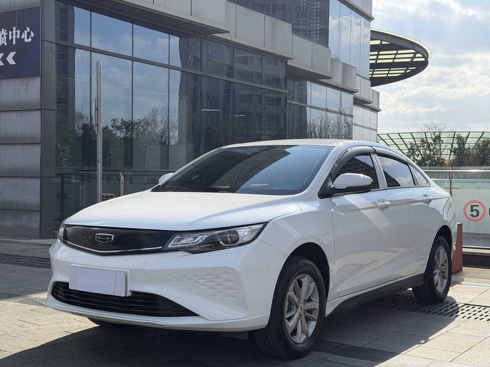 Emgrand New Energy 2023 Emgrand New Energy 2023 car image