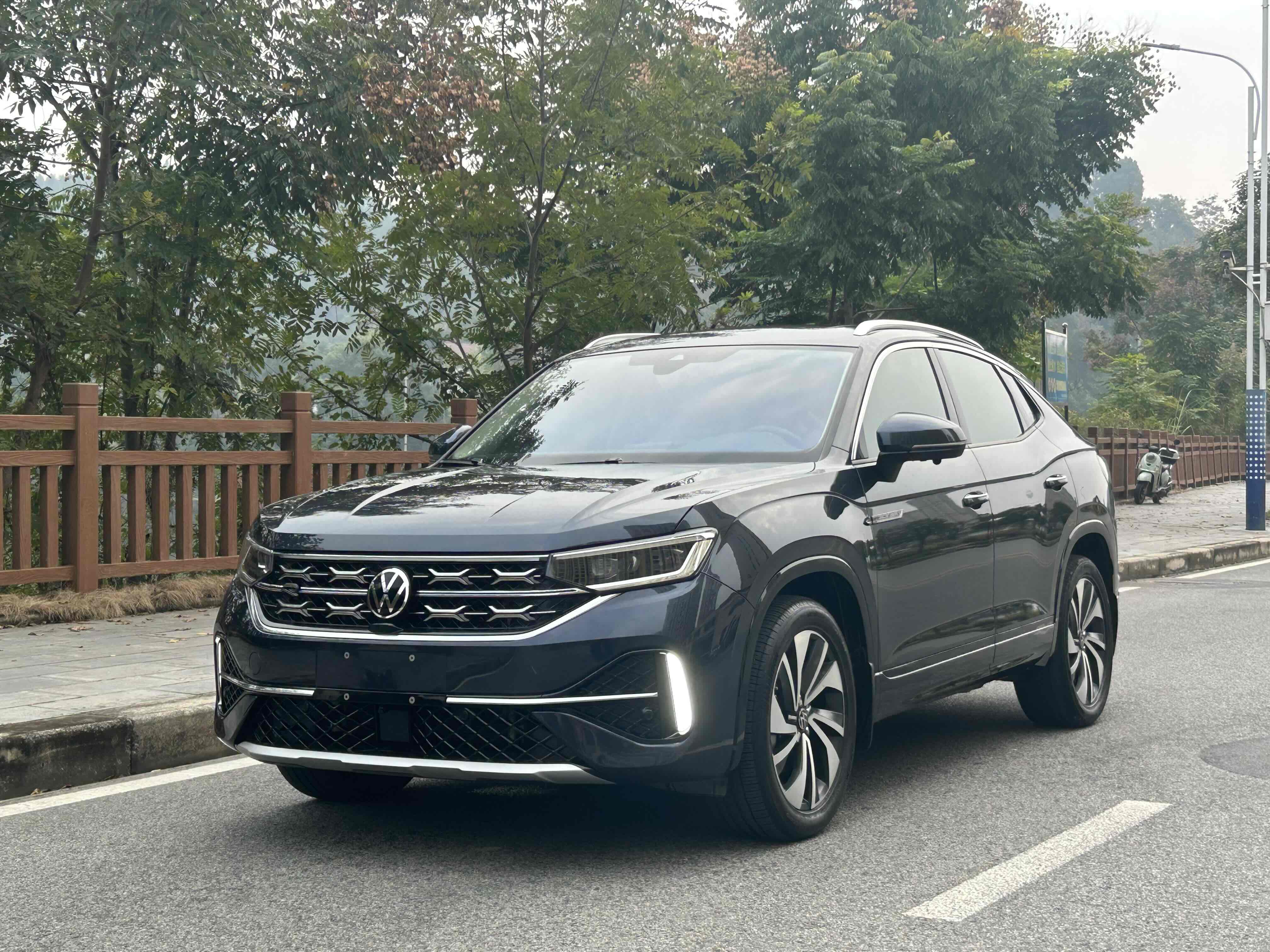 Volkswagen Tayron X 2023 car image 