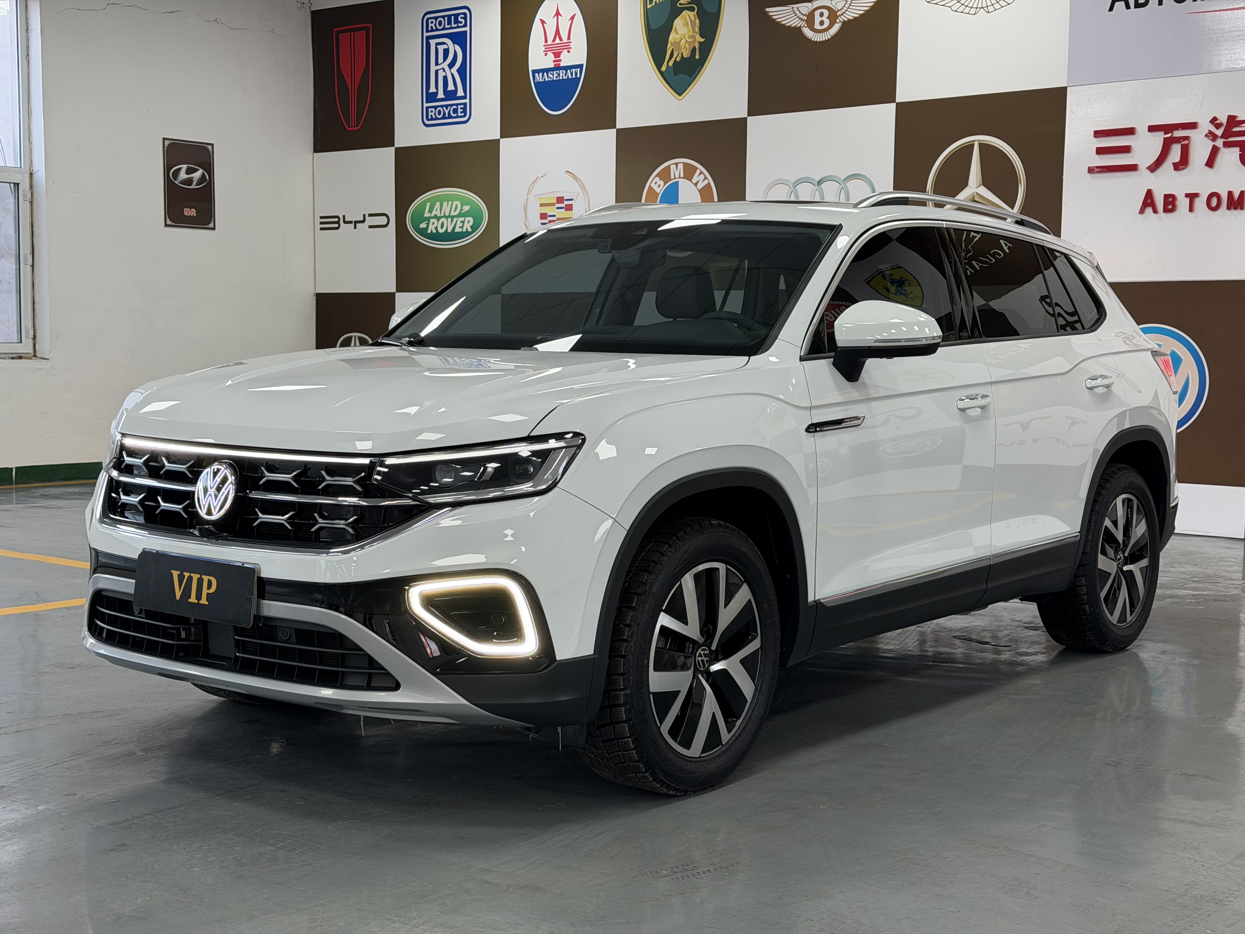 Volkswagen Tayron 2023 immagine di auto 