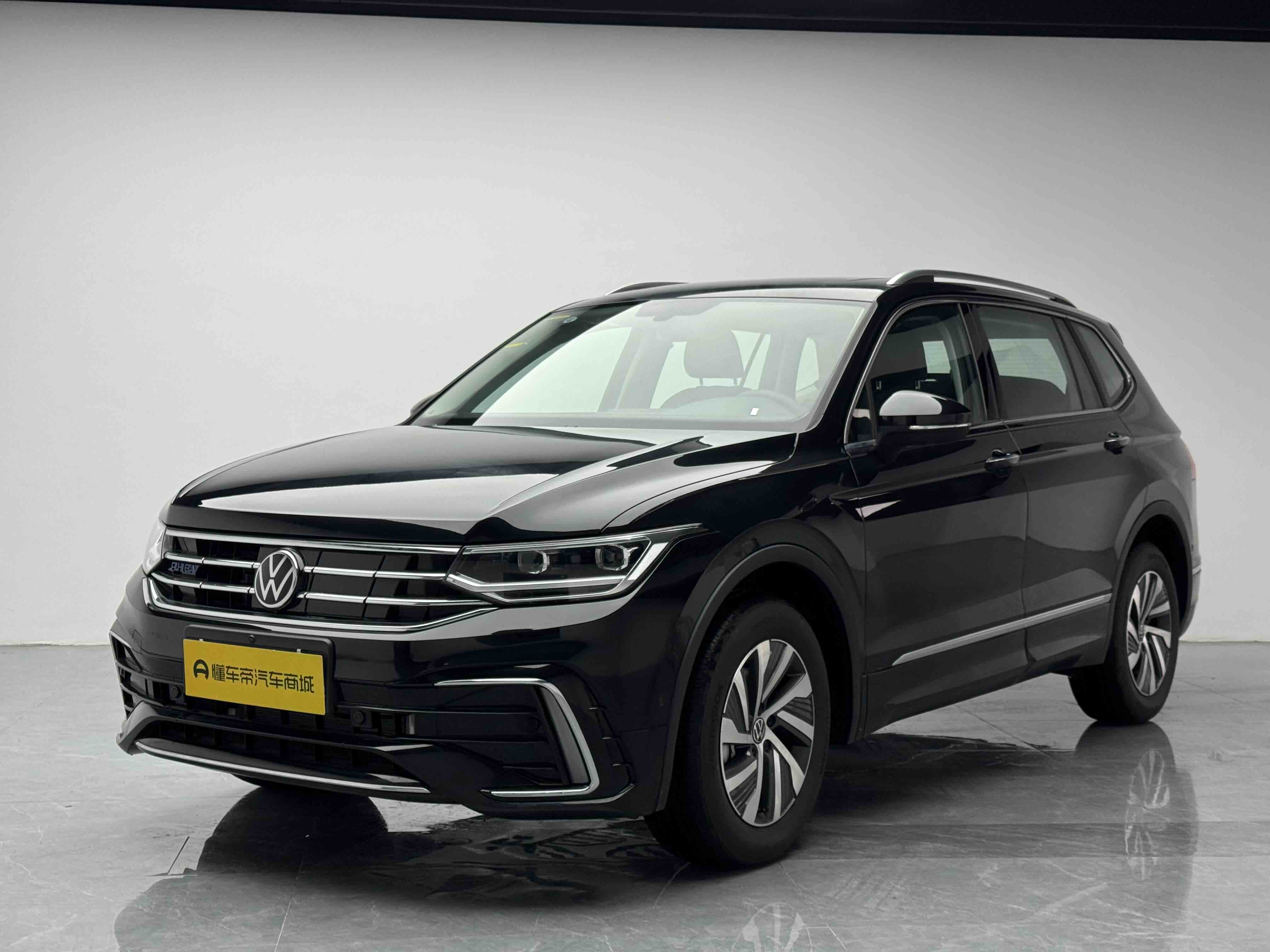 Volkswagen Tiguan L New Energy 2025 Volkswagen Tiguan L New Energy 2025 car image