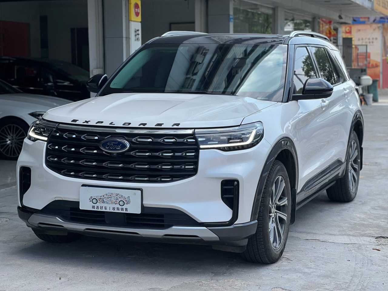 Ford Explorer 2023 car image 