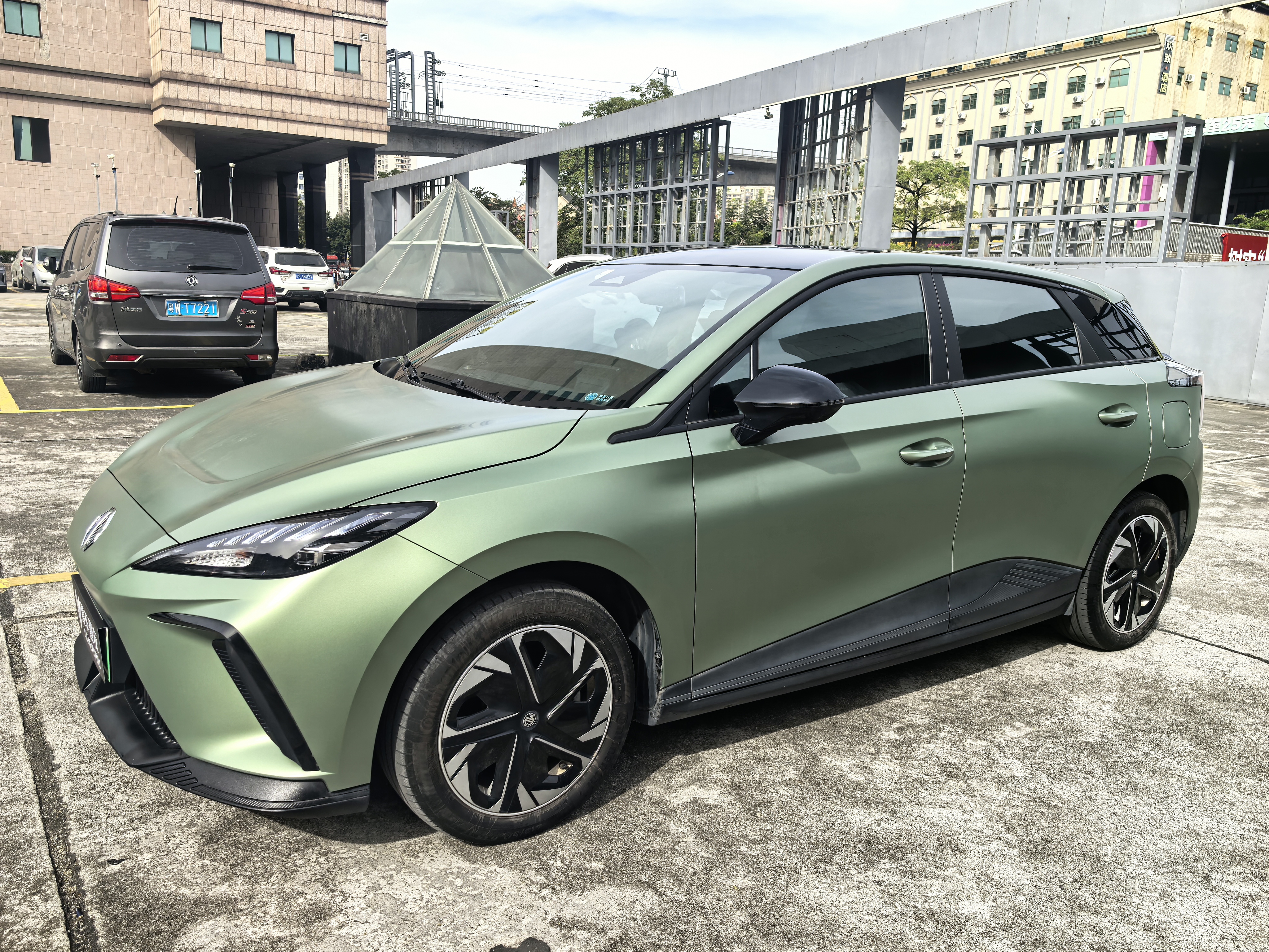 MG 4 EV 2022 MG 4 EV 2022 car image