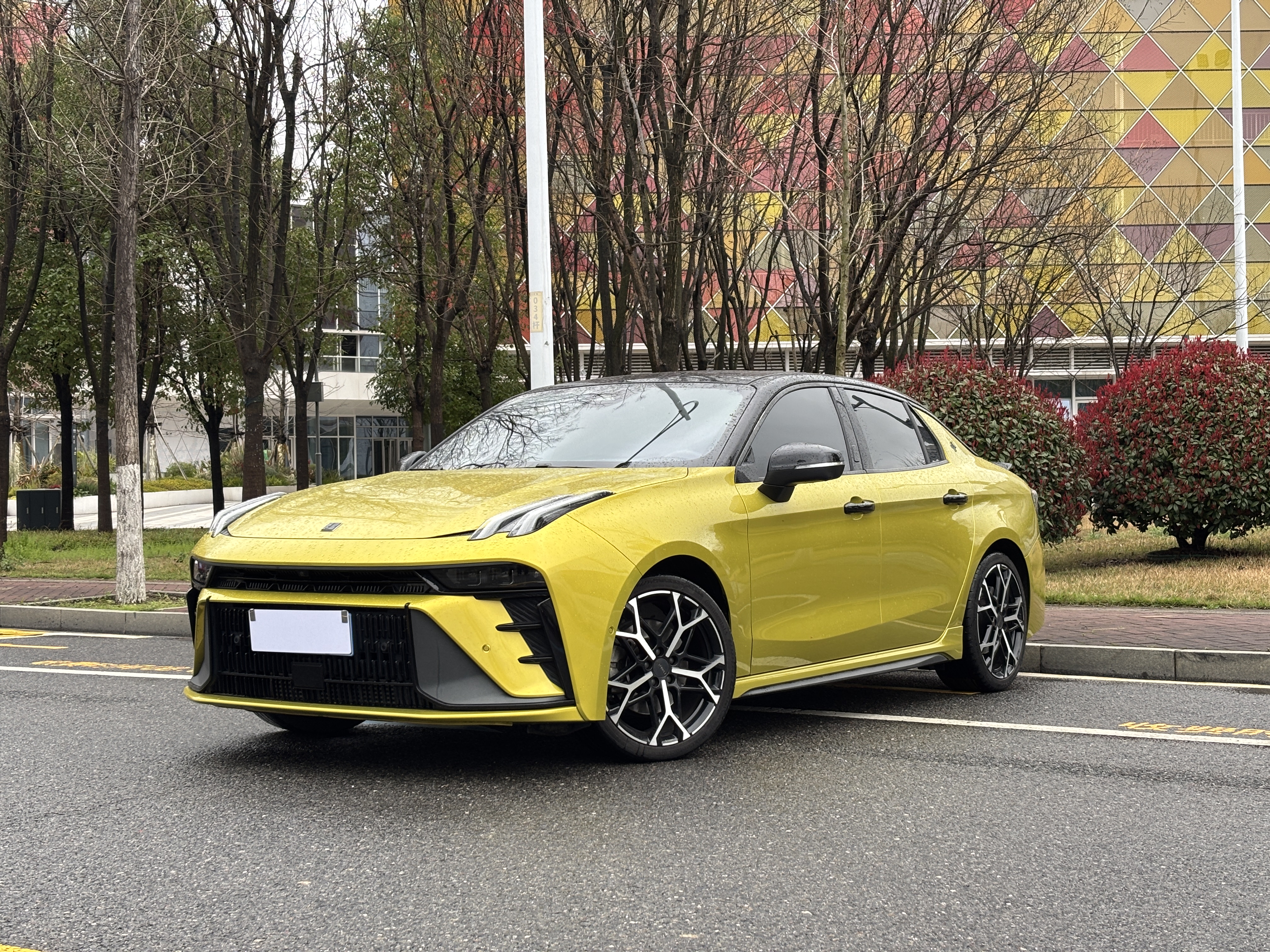 Lynk & Co 03 2023 car image 