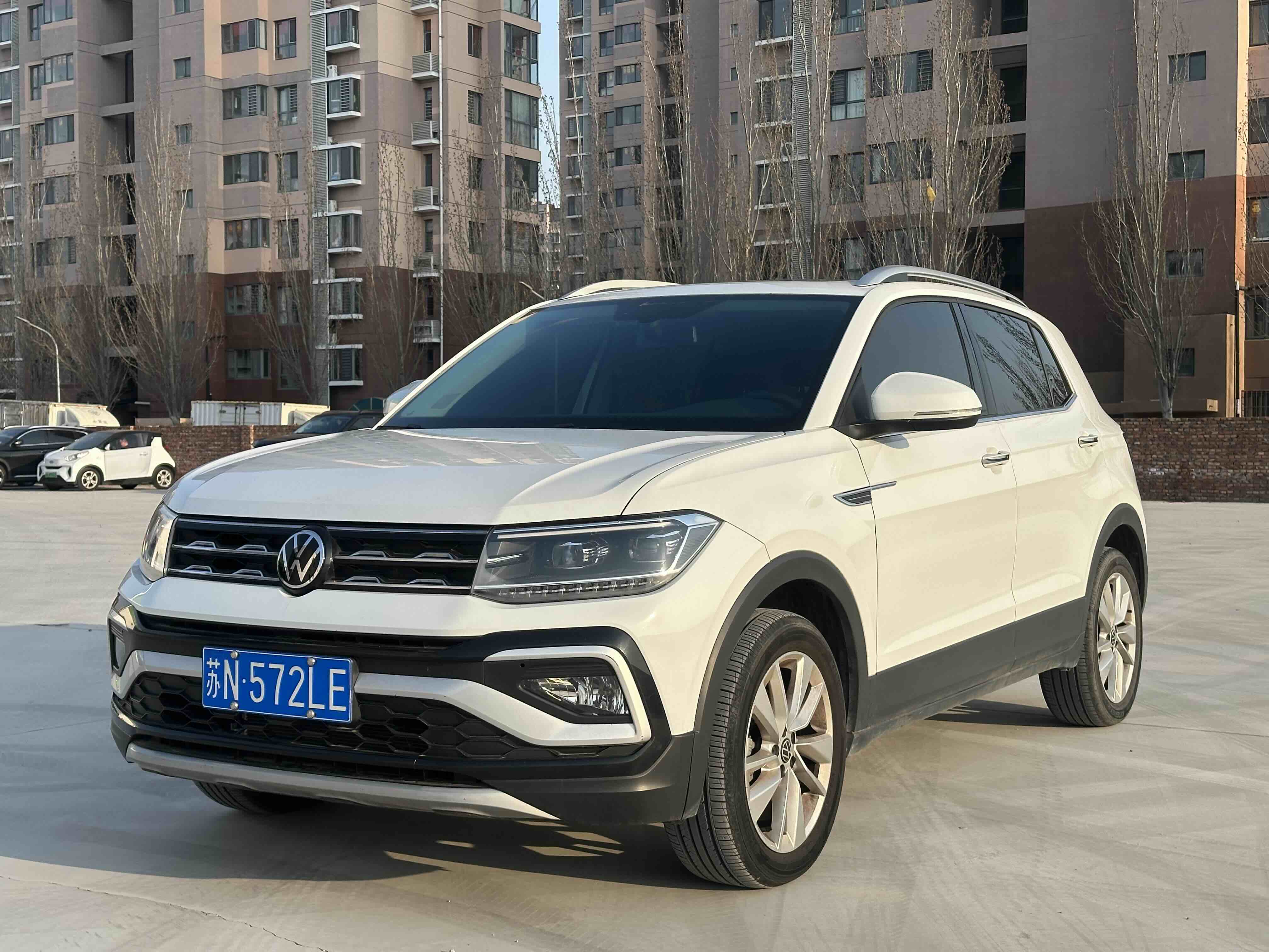 Volkswagen T-Cross 2023 car image 
