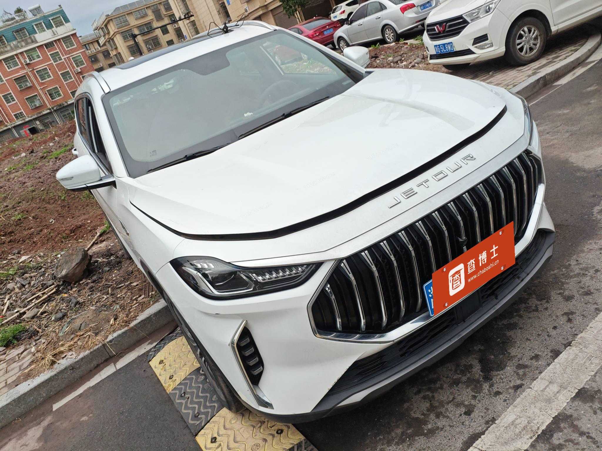 X70 PLUS 2023 car image 