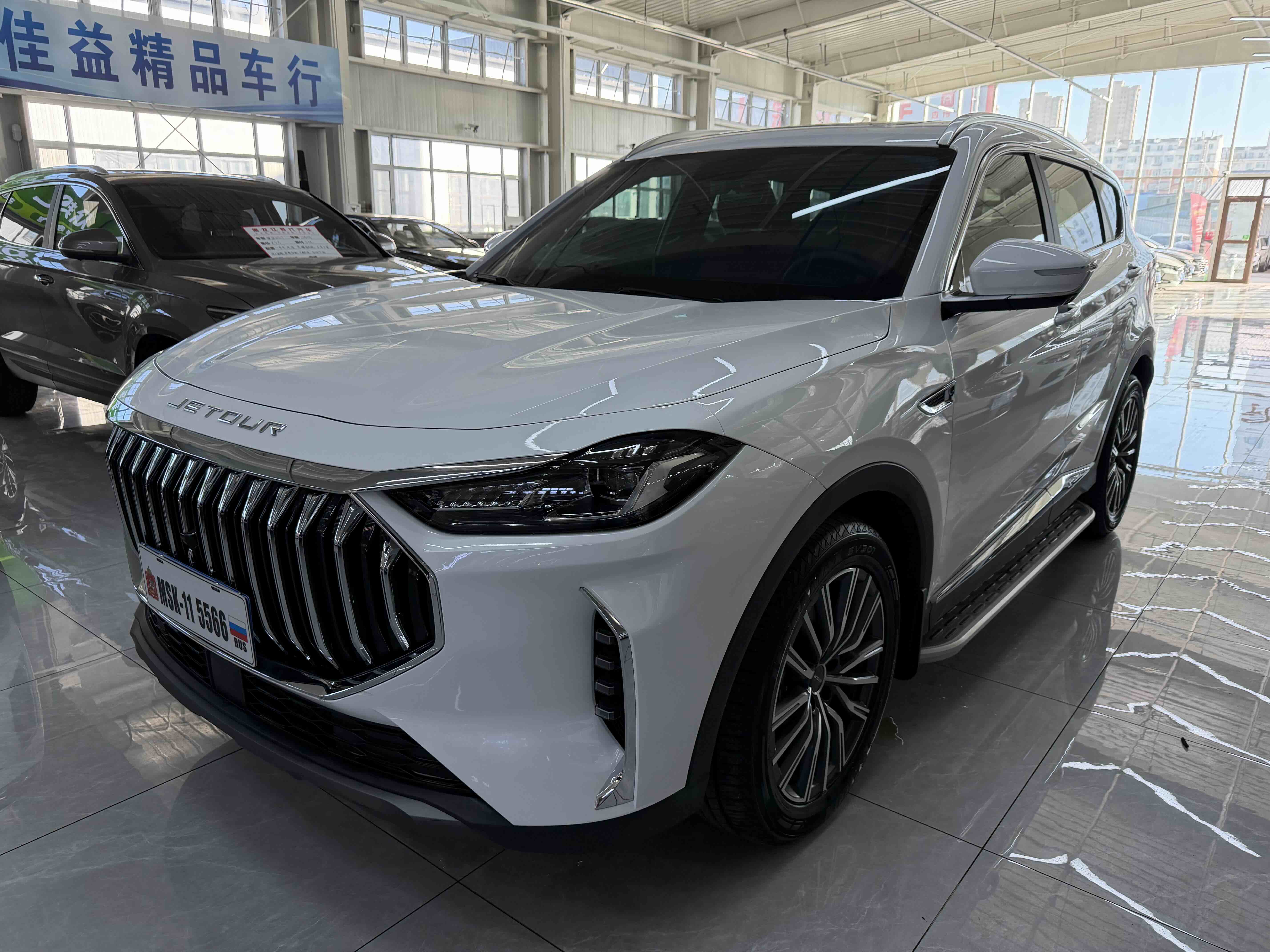 X70 PLUS 2023 immagine di auto 