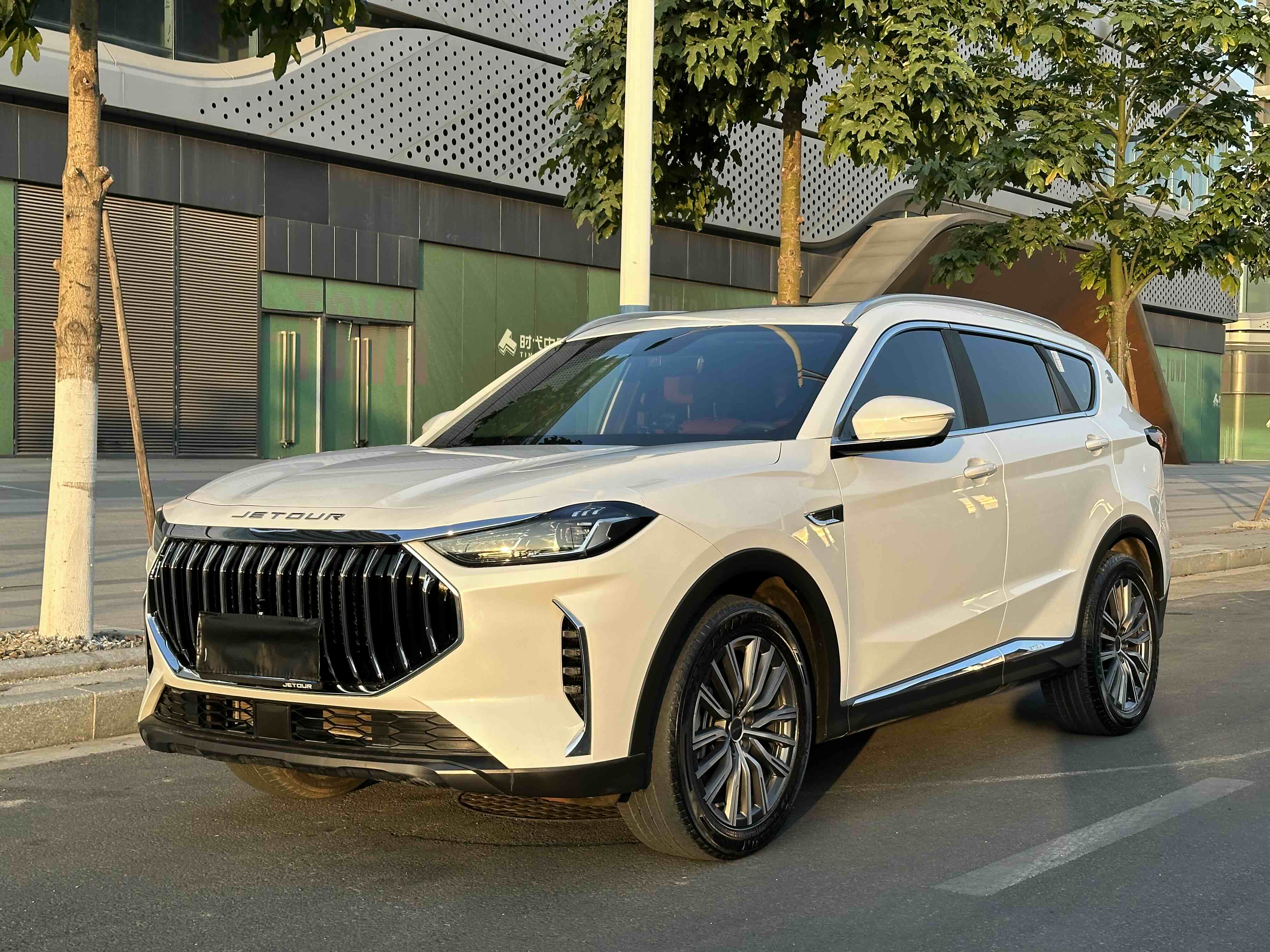 X70 PLUS 2024 X70 PLUS 2024 car image