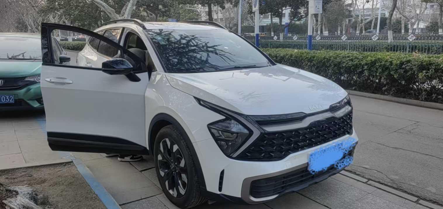 Kia Sportage 2023 car image 