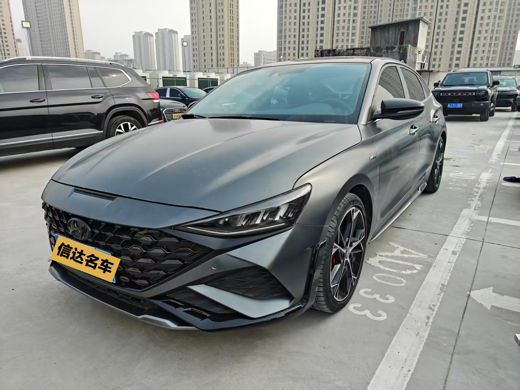 Hyundai Lafesta 2023 immagine di auto 