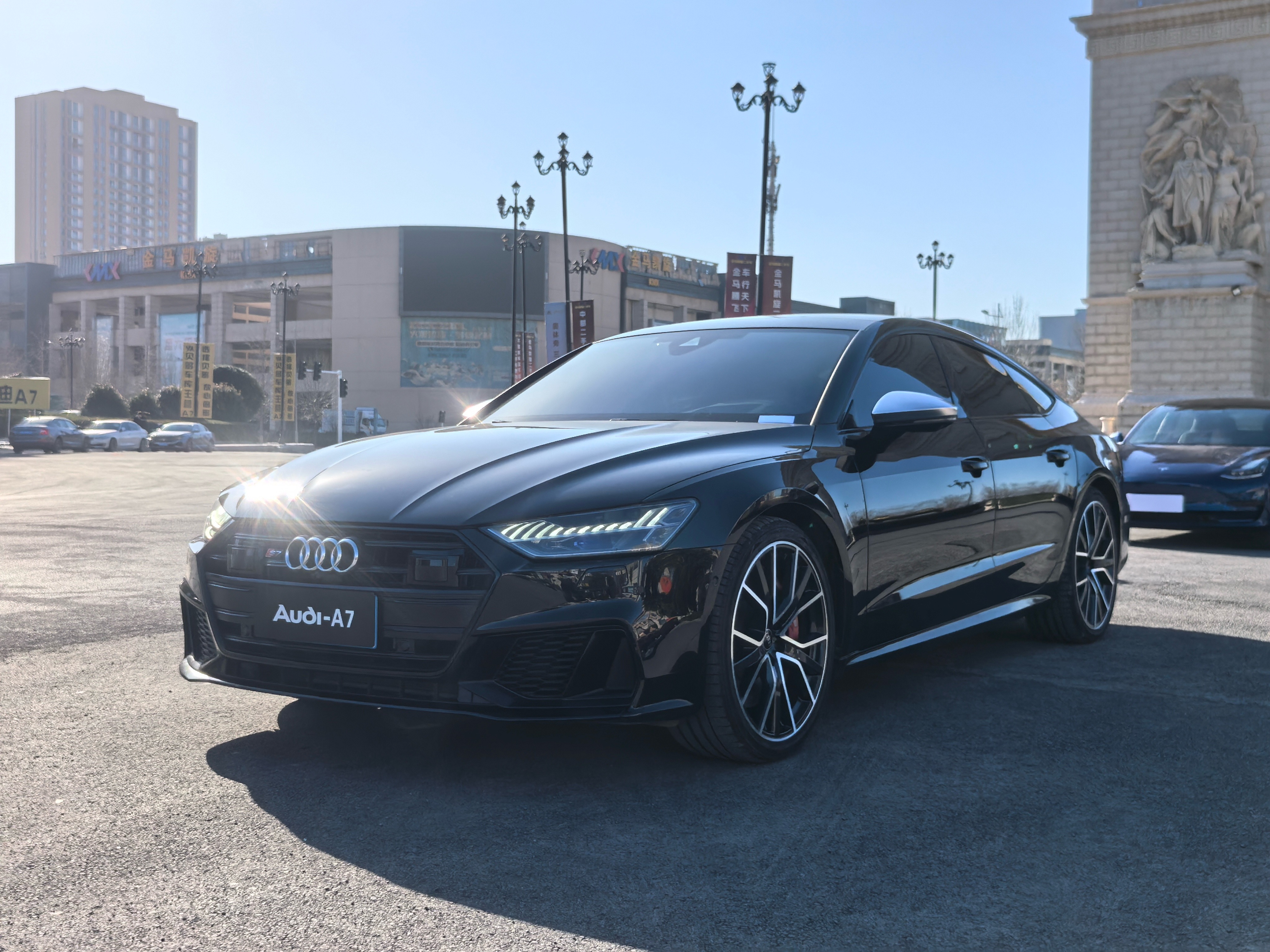 Audi S7 2023 car image 