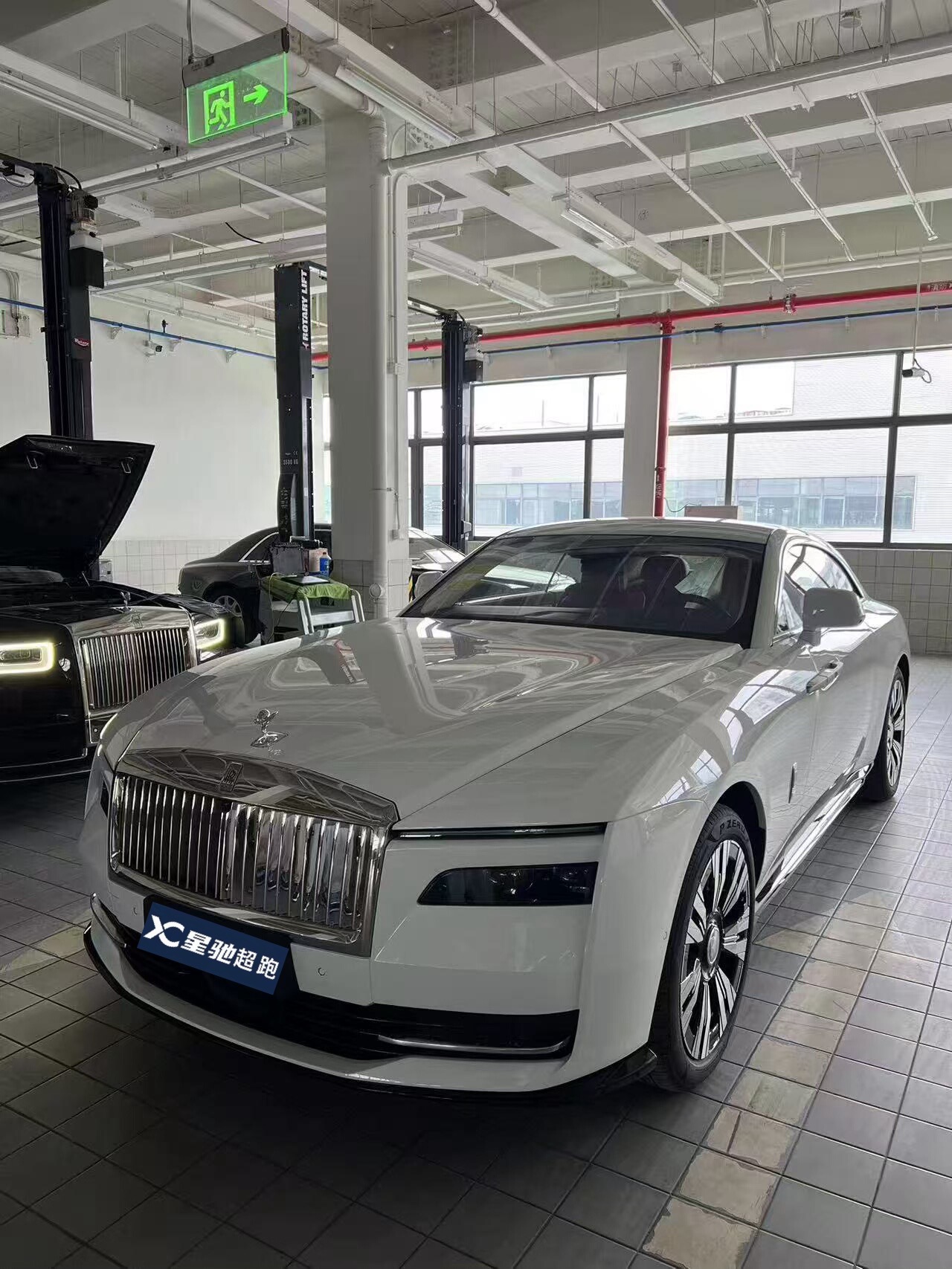 Rolls-Royce Spectre 2024 Rolls-Royce Spectre 2024 汽车图片