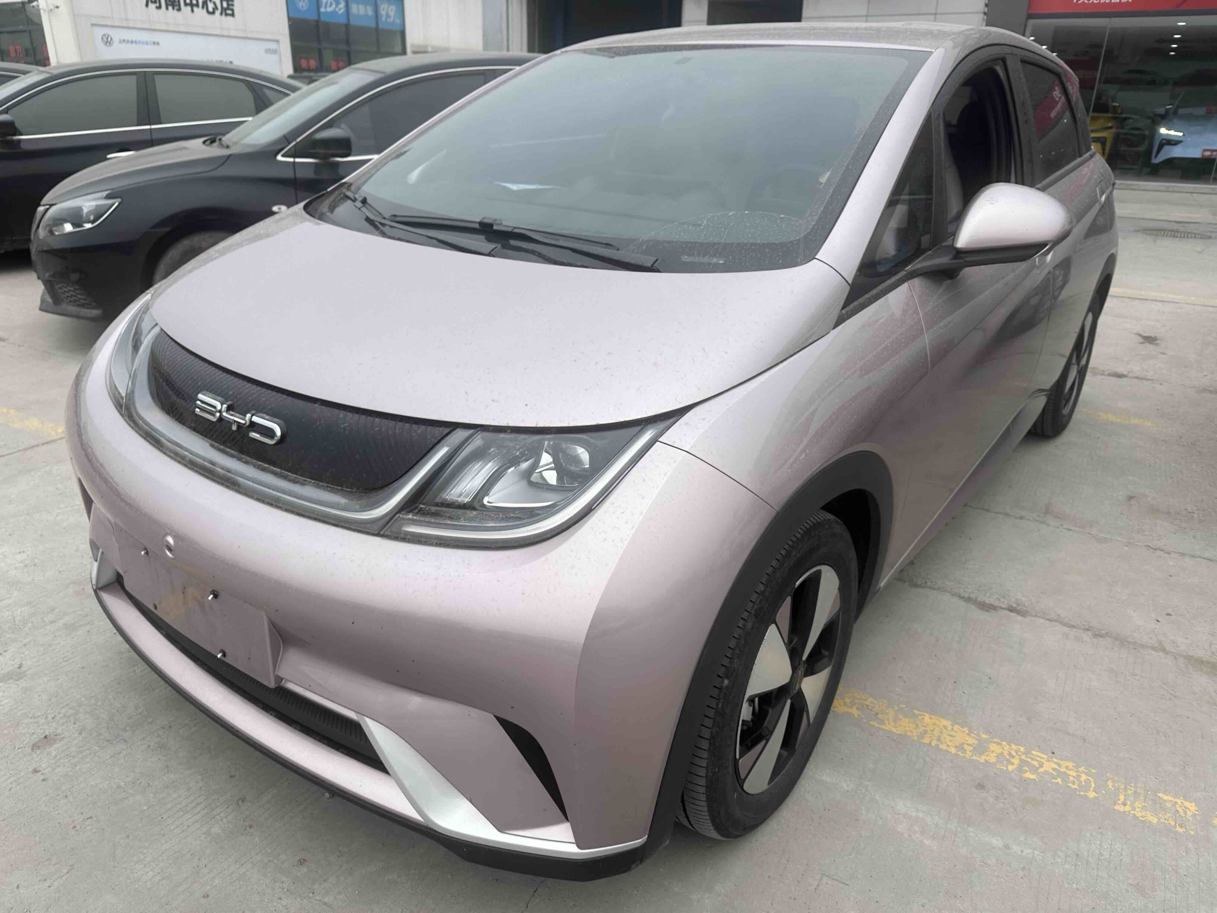BYD Dolphin 2023 صورة سيارة 