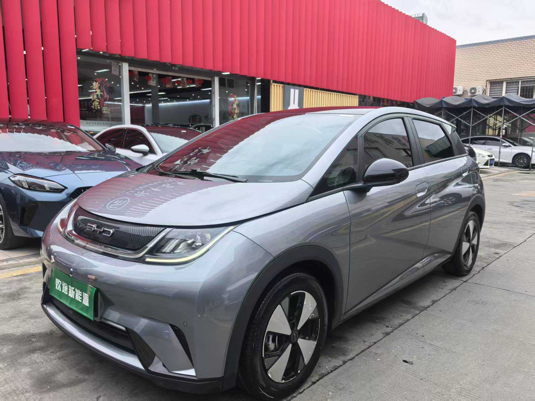 BYD Dolphin 2023 صورة سيارة 