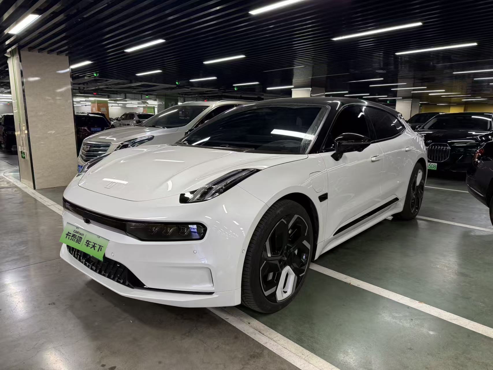 Zeekr 001 2023 汽车图片 