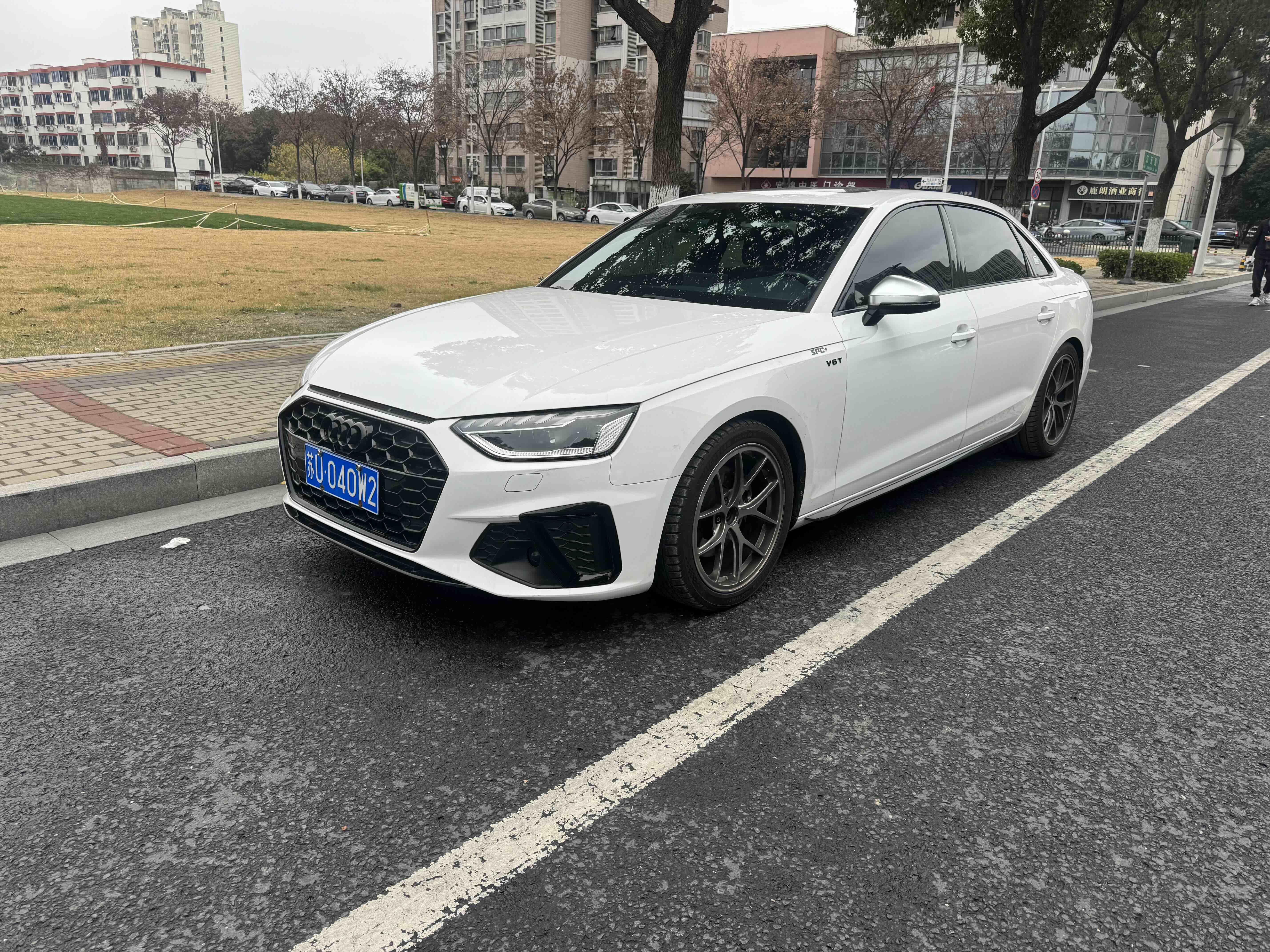 Audi A4L 2023 Audi A4L 2023 car image