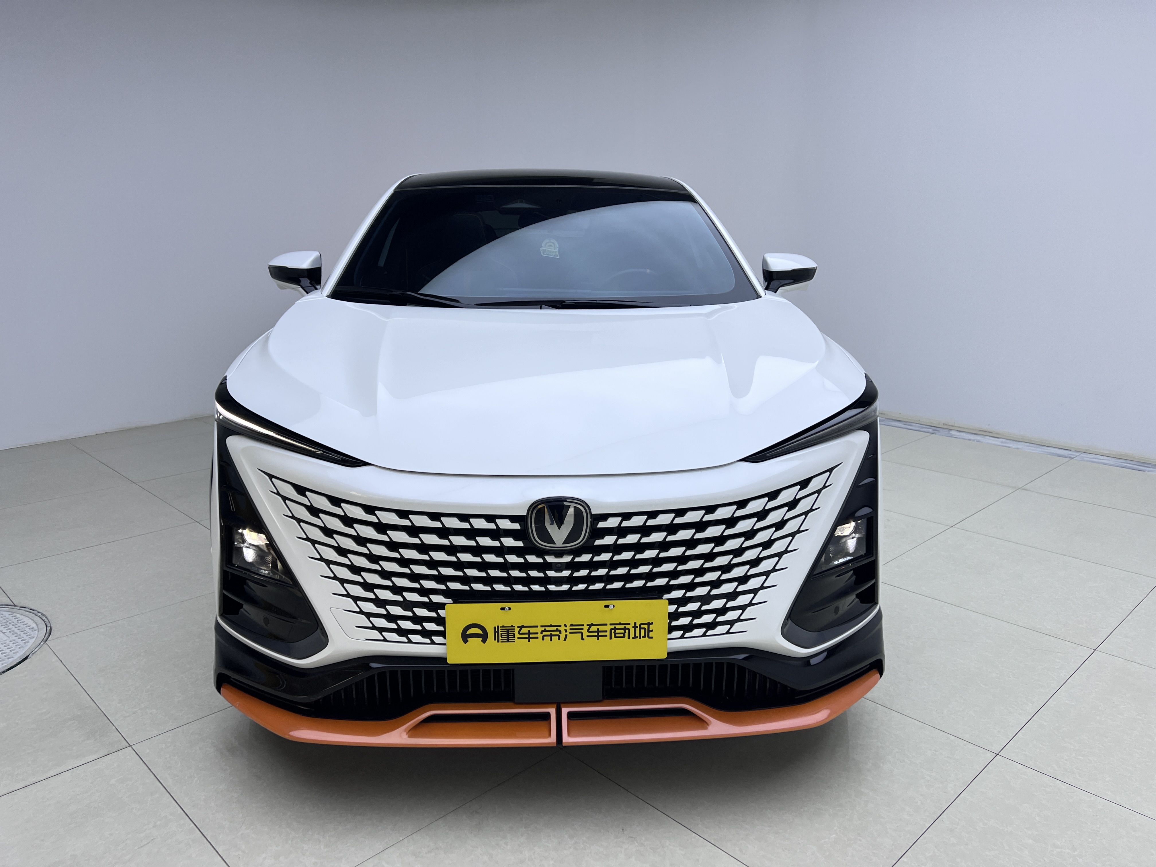 Changan UNI-T 2023 car image 