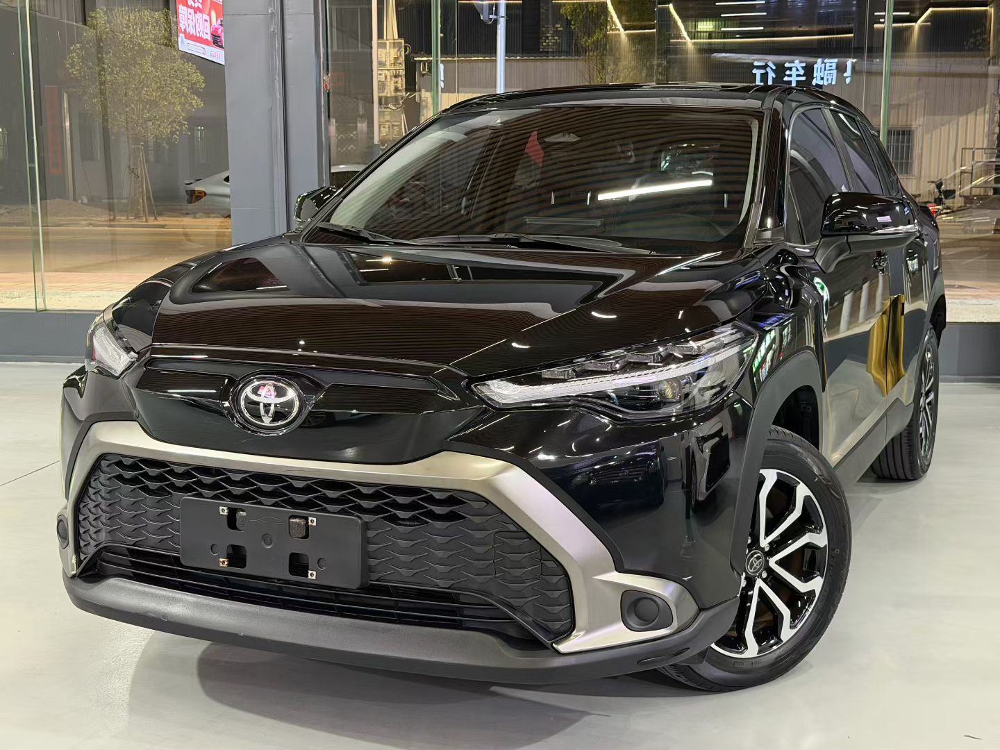 Toyota Frontlander 2023 汽车图片 