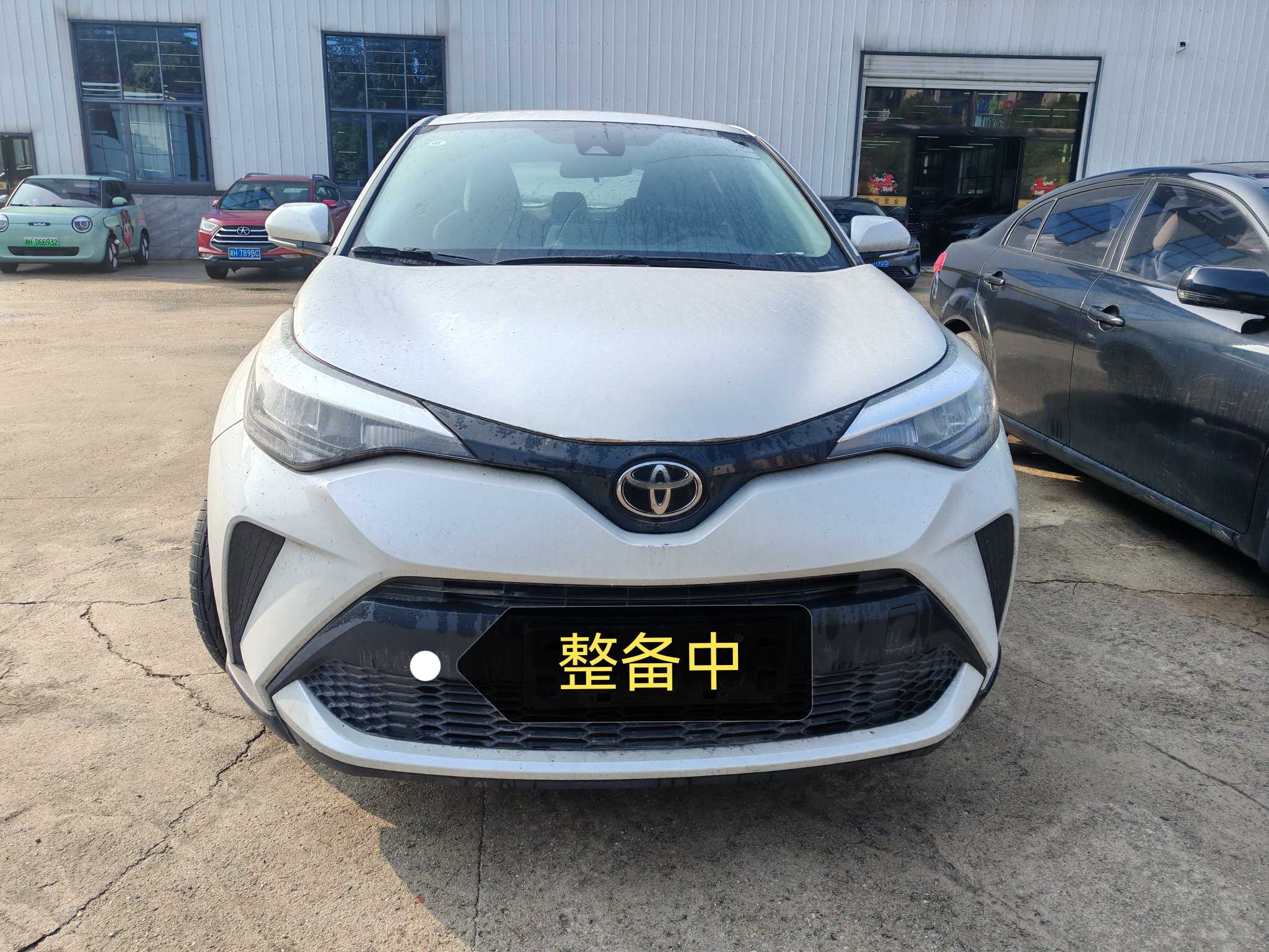 Toyota C-HR 2023 汽车图片 