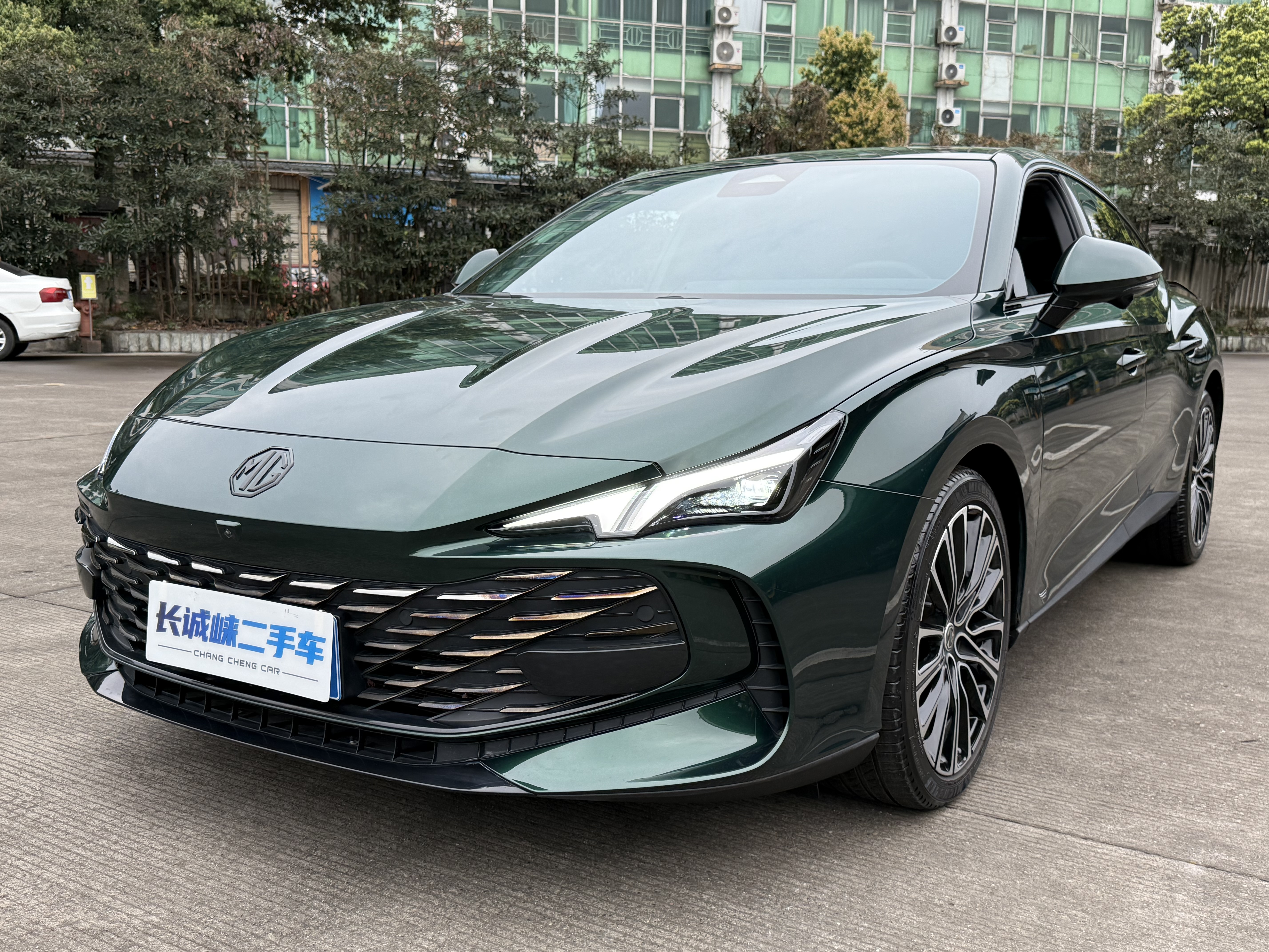 MG 7 2024 immagine di auto 