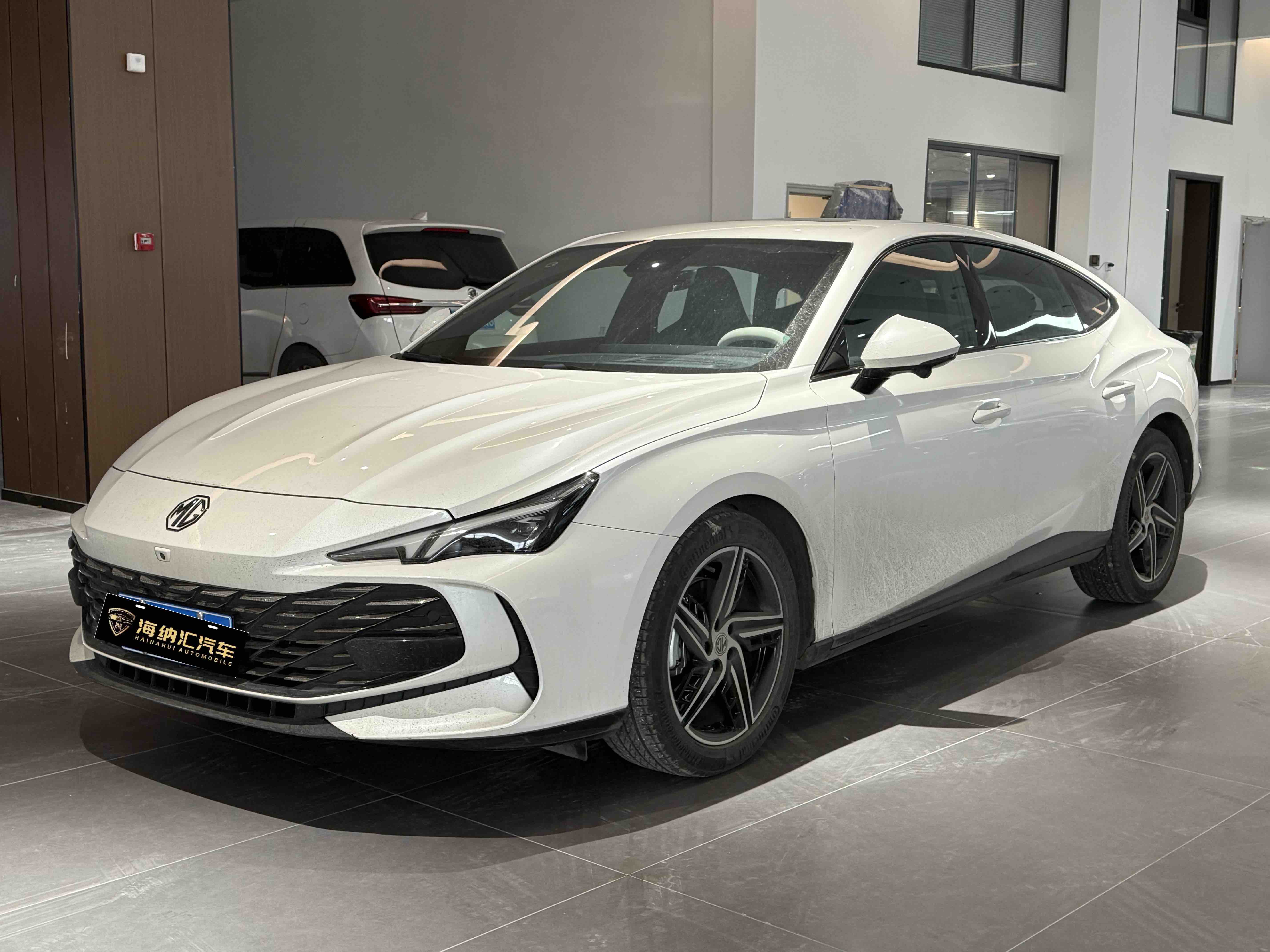 MG 7 2024 immagine di auto 