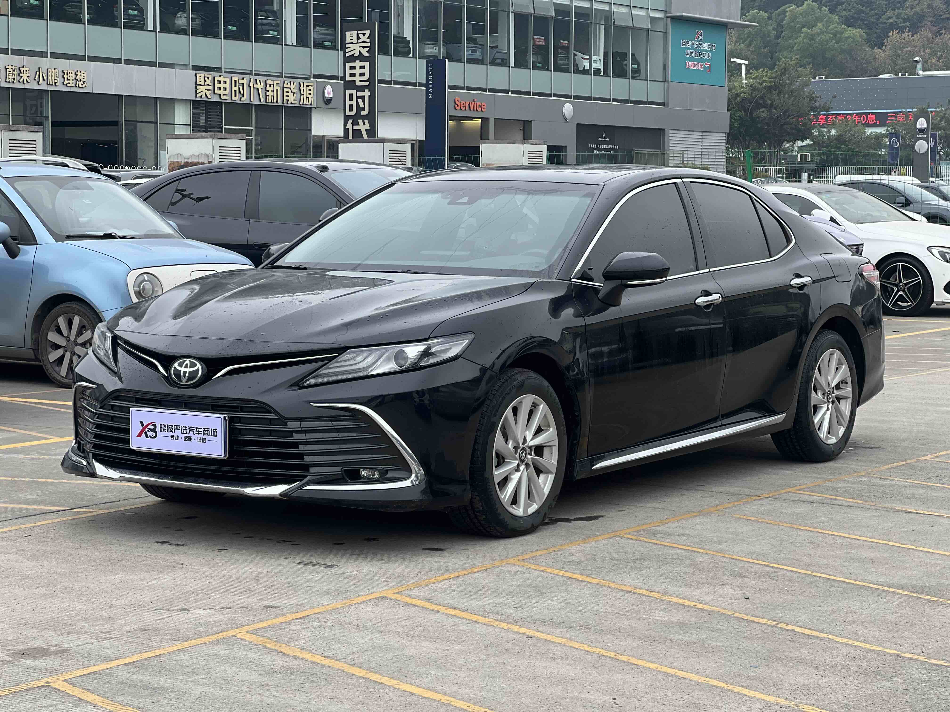 Toyota Camry 2023 汽车图片 