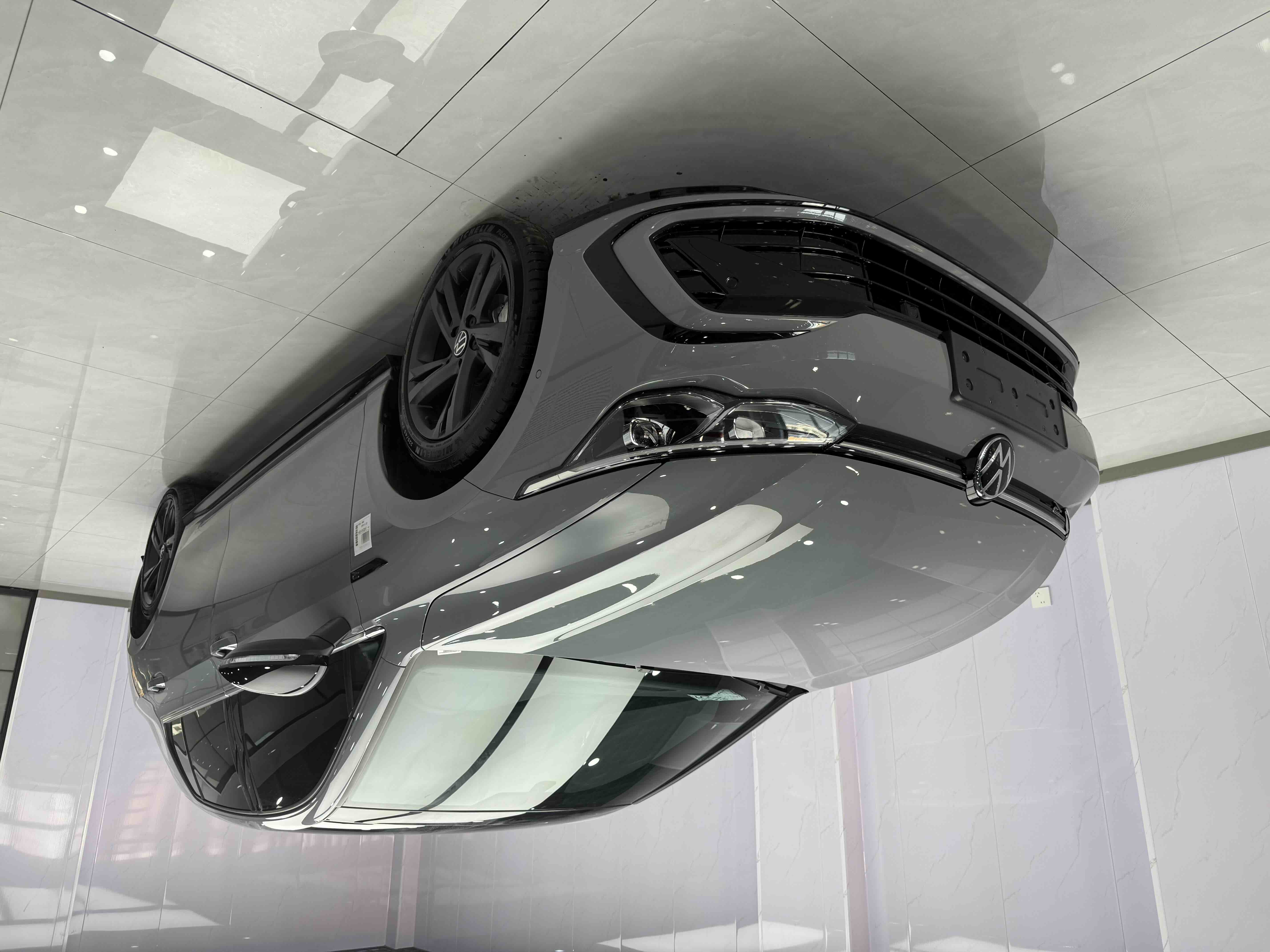 Volkswagen Golf 2023 car image 