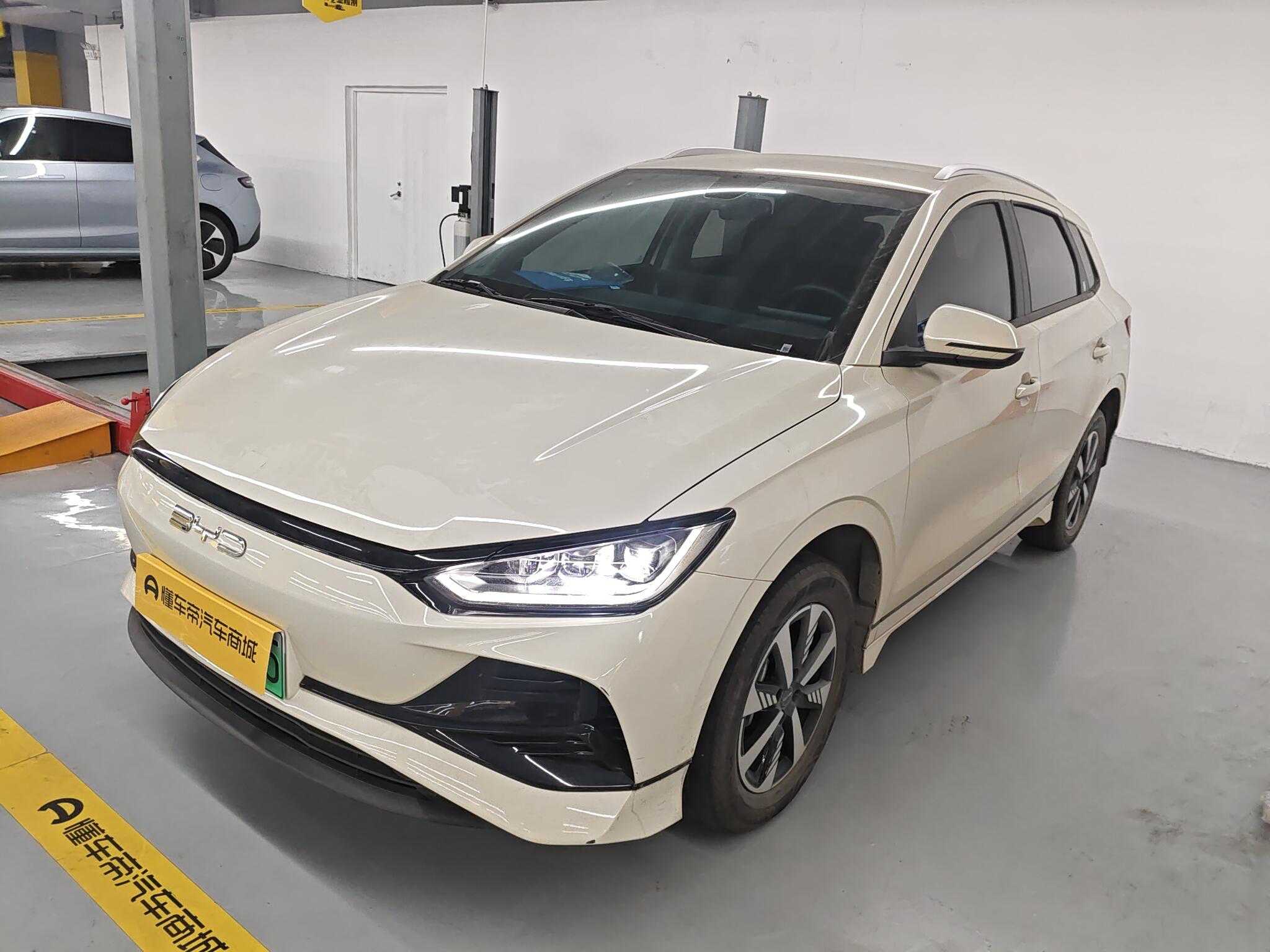 BYD e2 2023 BYD e2 2023 immagine di auto