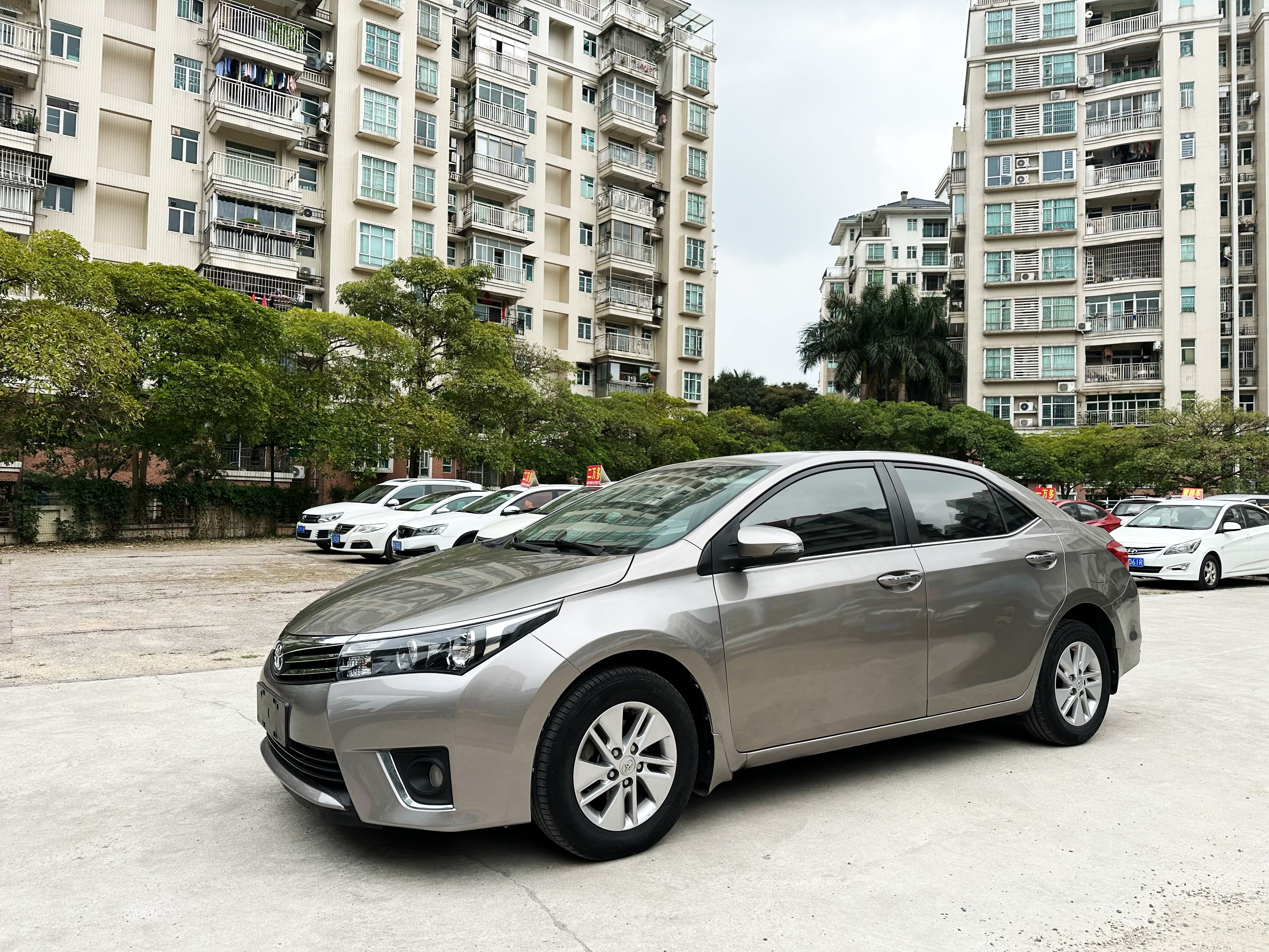2016 2016 car image