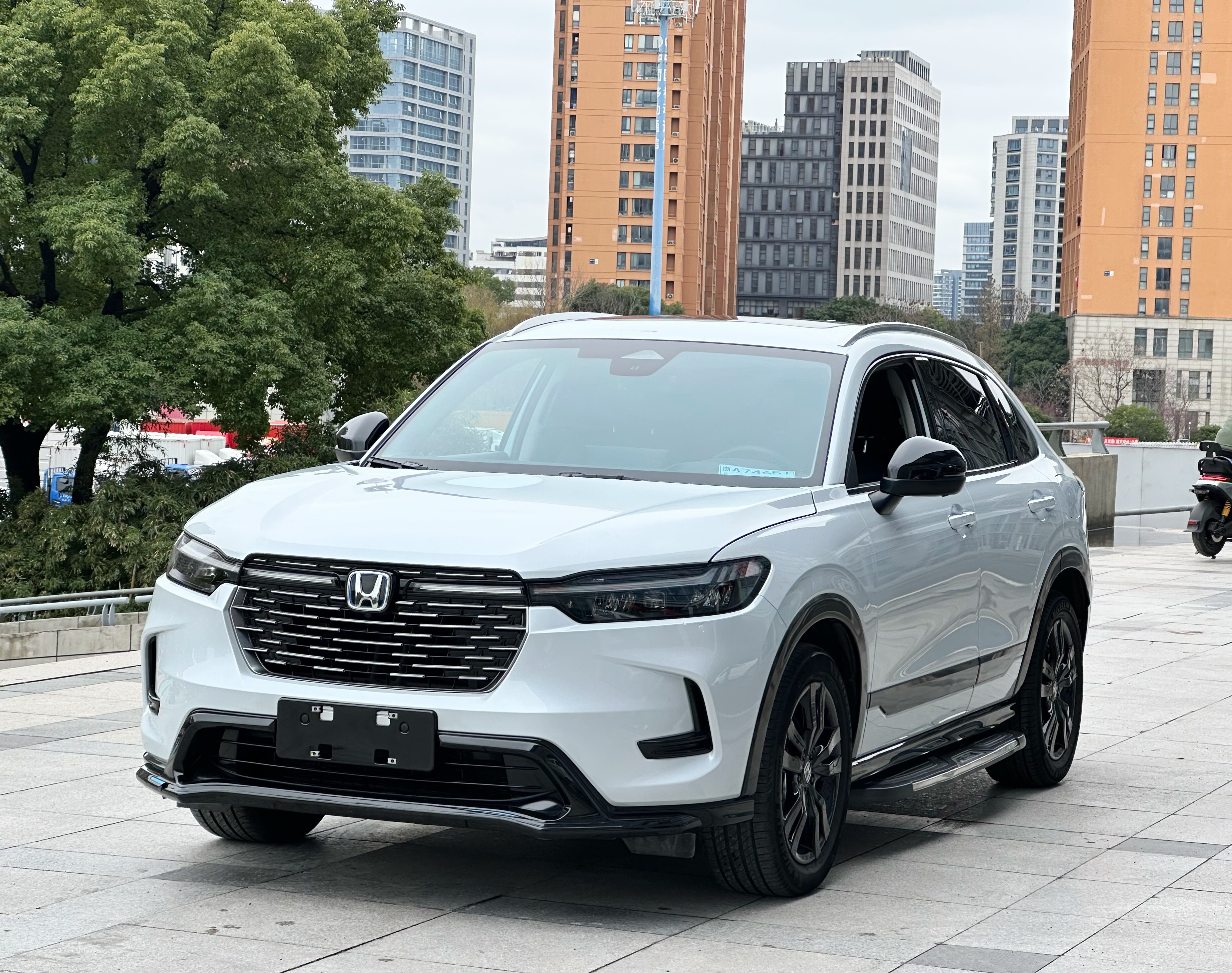 Honda HR-V 2023 car image 